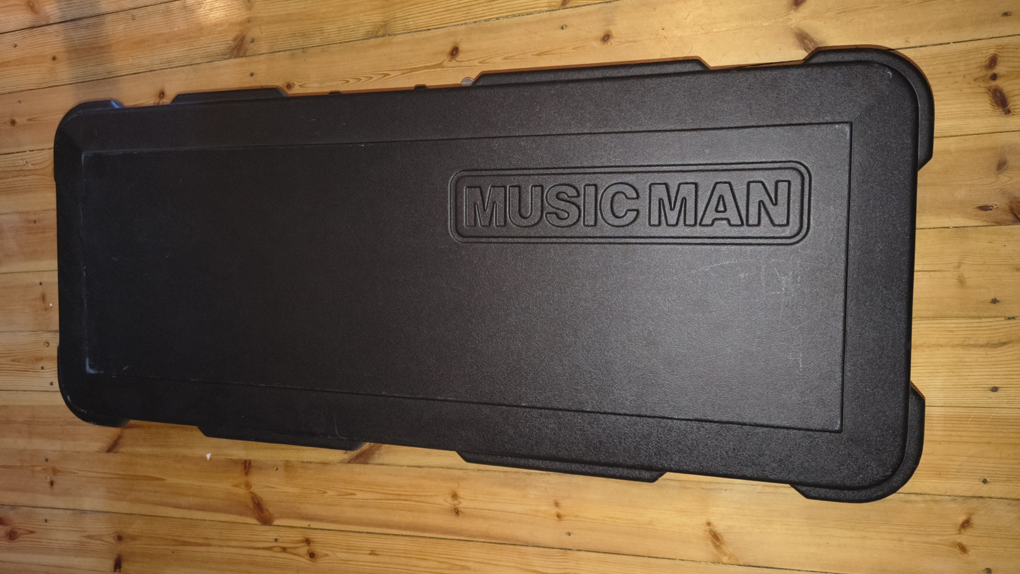 Music Man Luke (Vintage Tremolo) (88160)