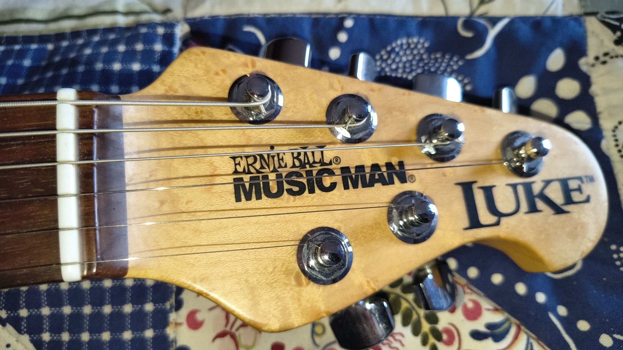 Music Man Luke (Vintage Tremolo) (95128)