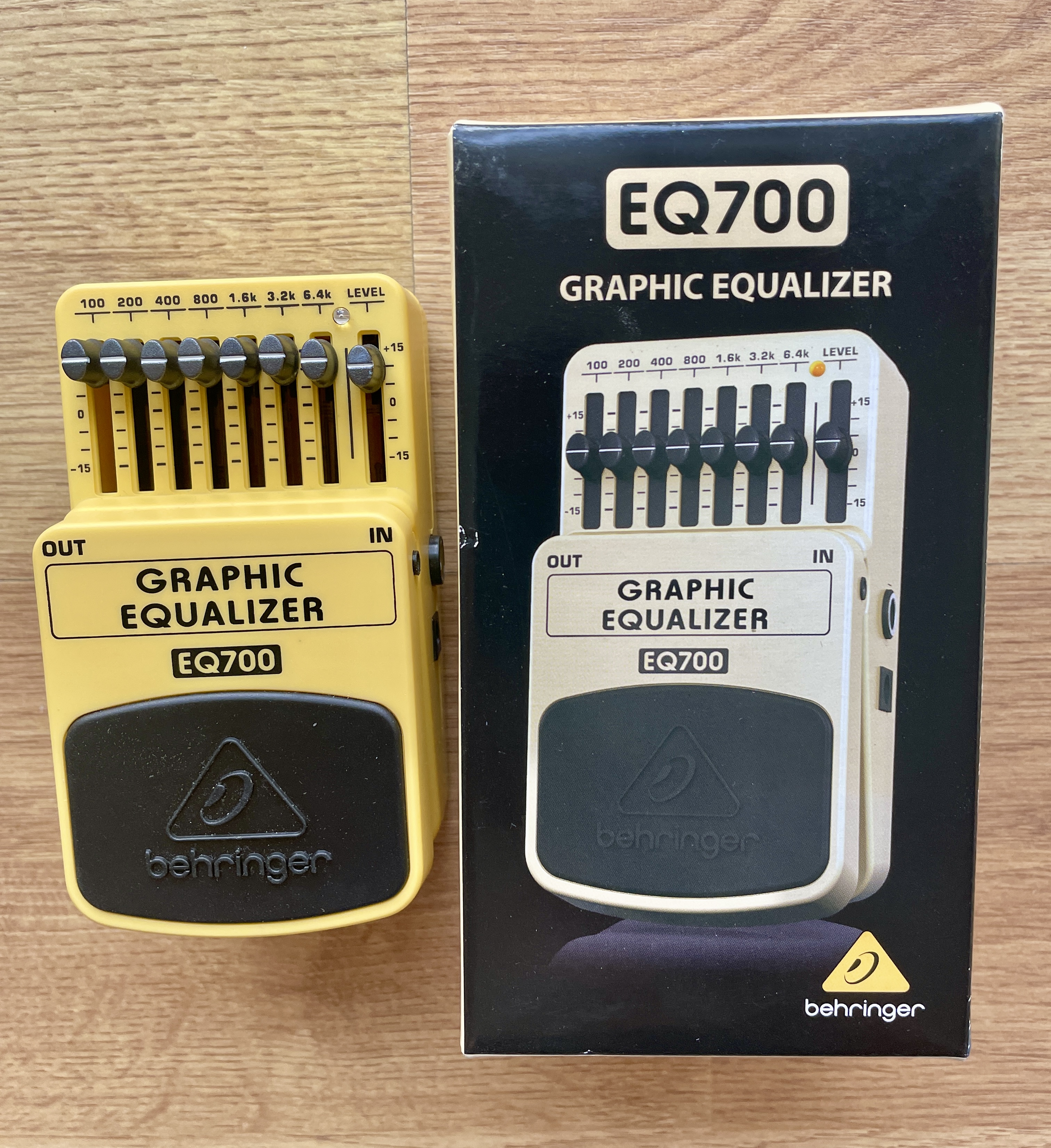 Vends  pédale d'égaliseur Behringer EQ700