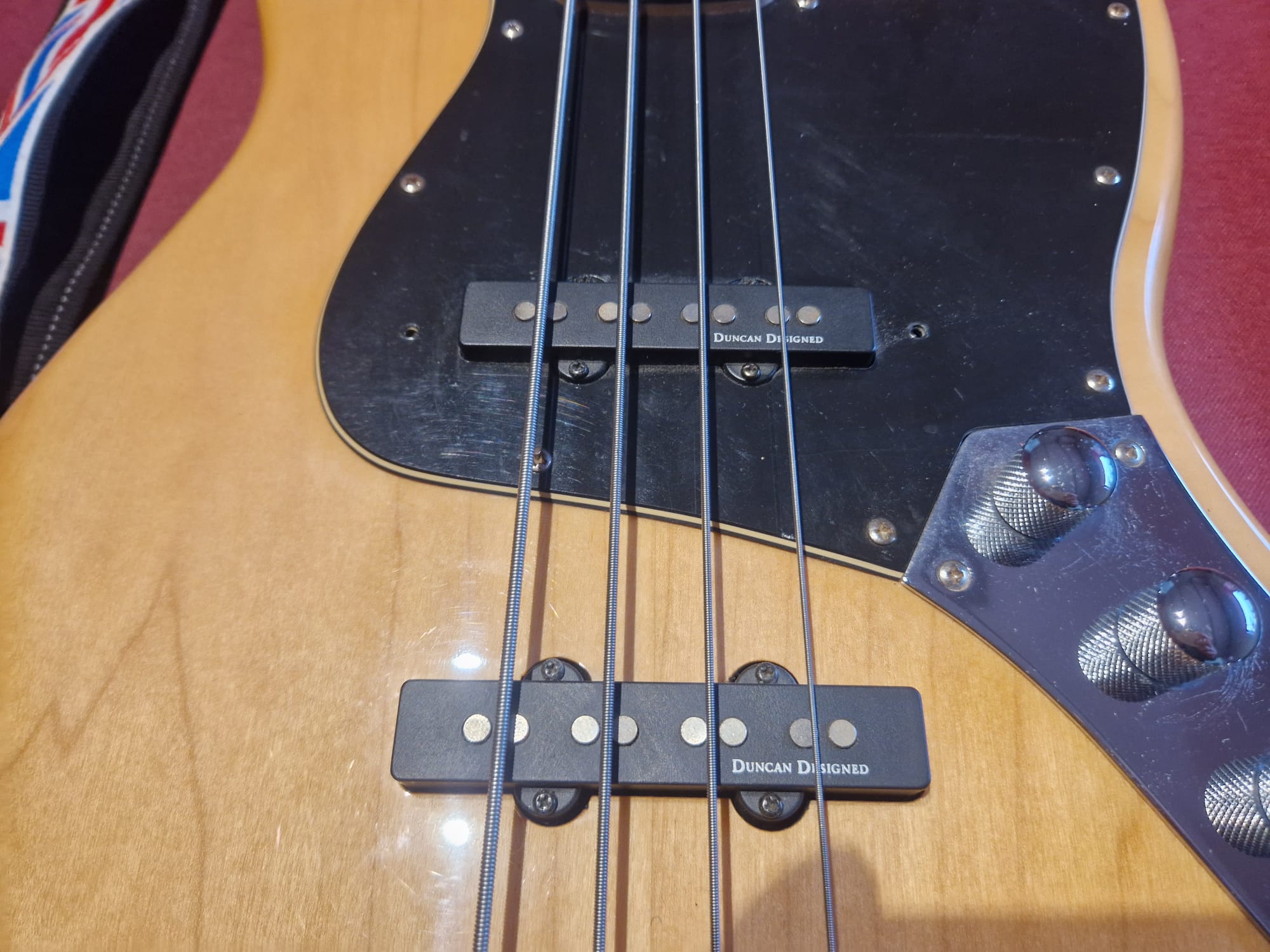 Squier Vintage Modified Jazz Bass '70s (58199)