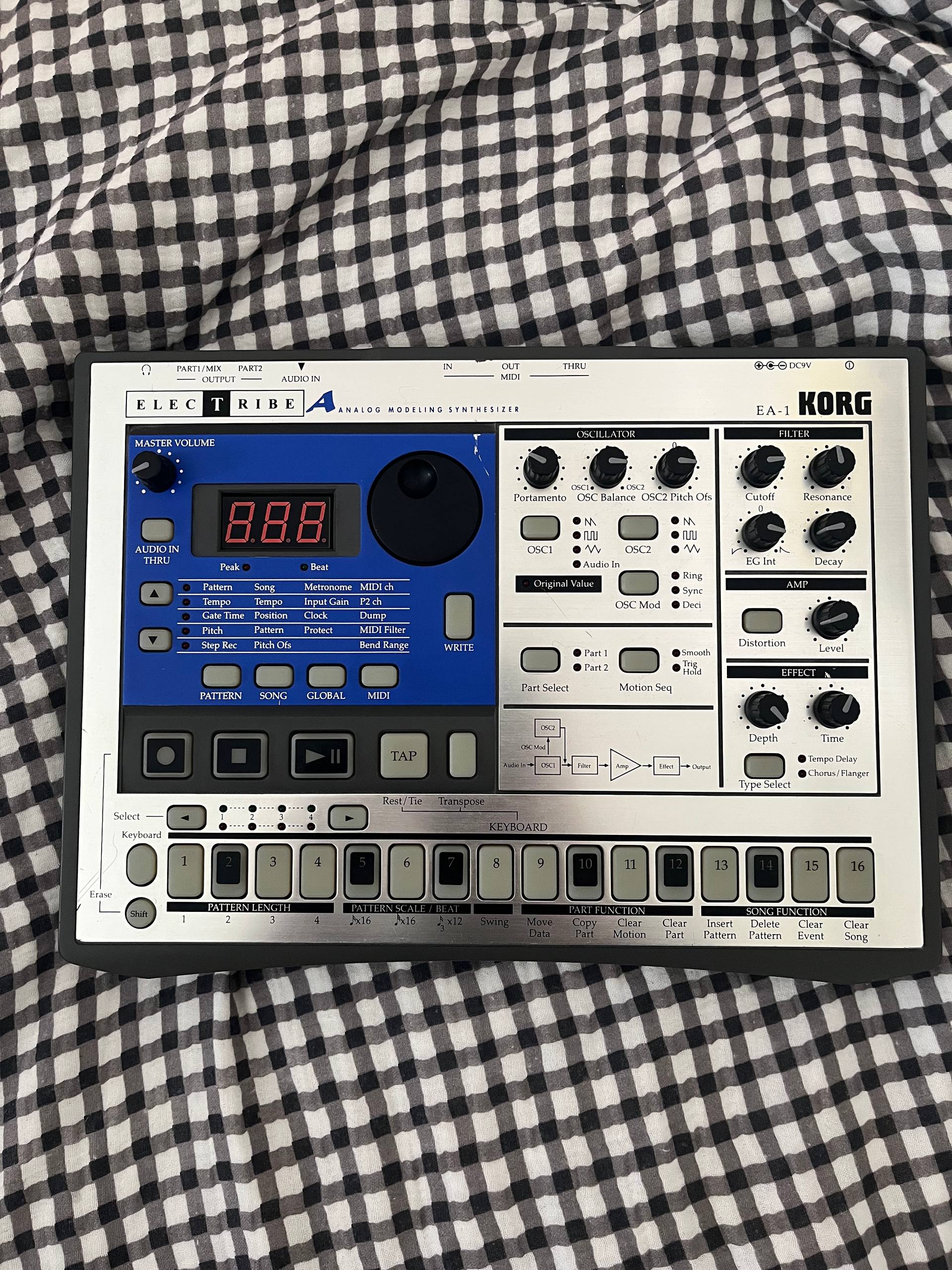 Vends Korg ElecTribe EA-1