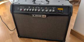 Vends ampli transistor Line 6 Spider IV 120 en très bon état.