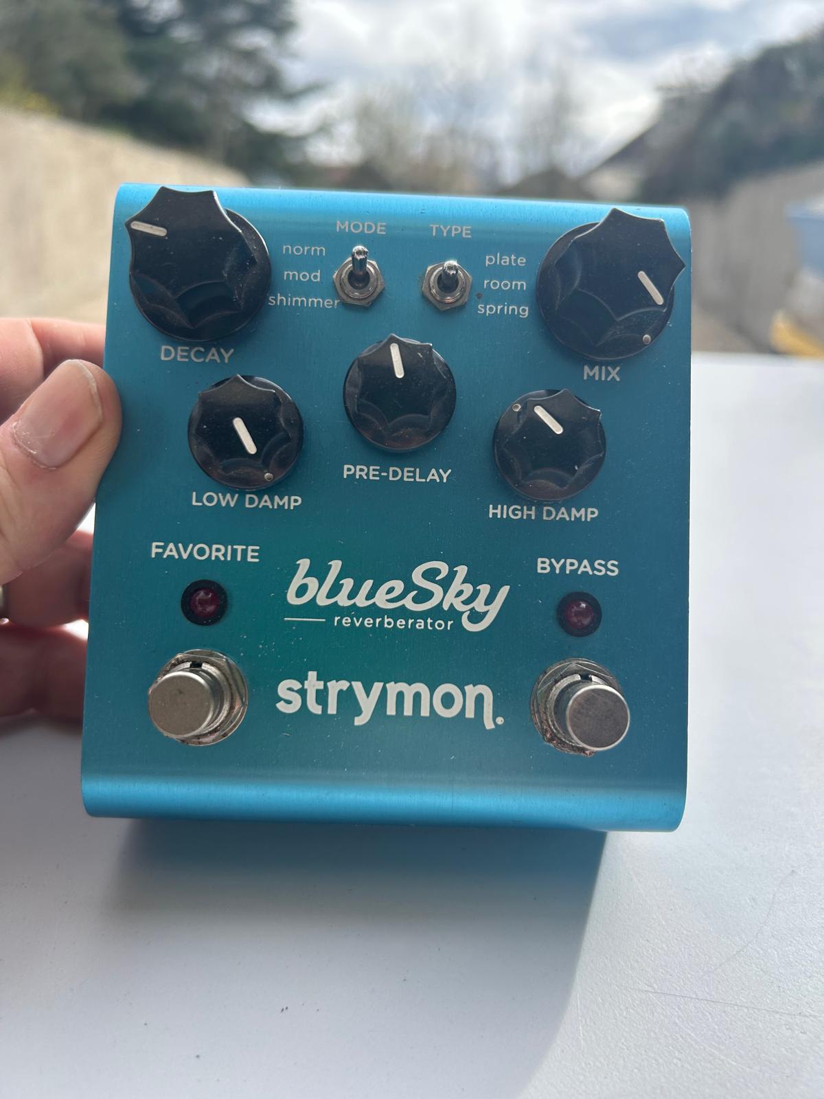 Pédale Strymon BlueSky Reverb – Reverb haut de gamme guitare
