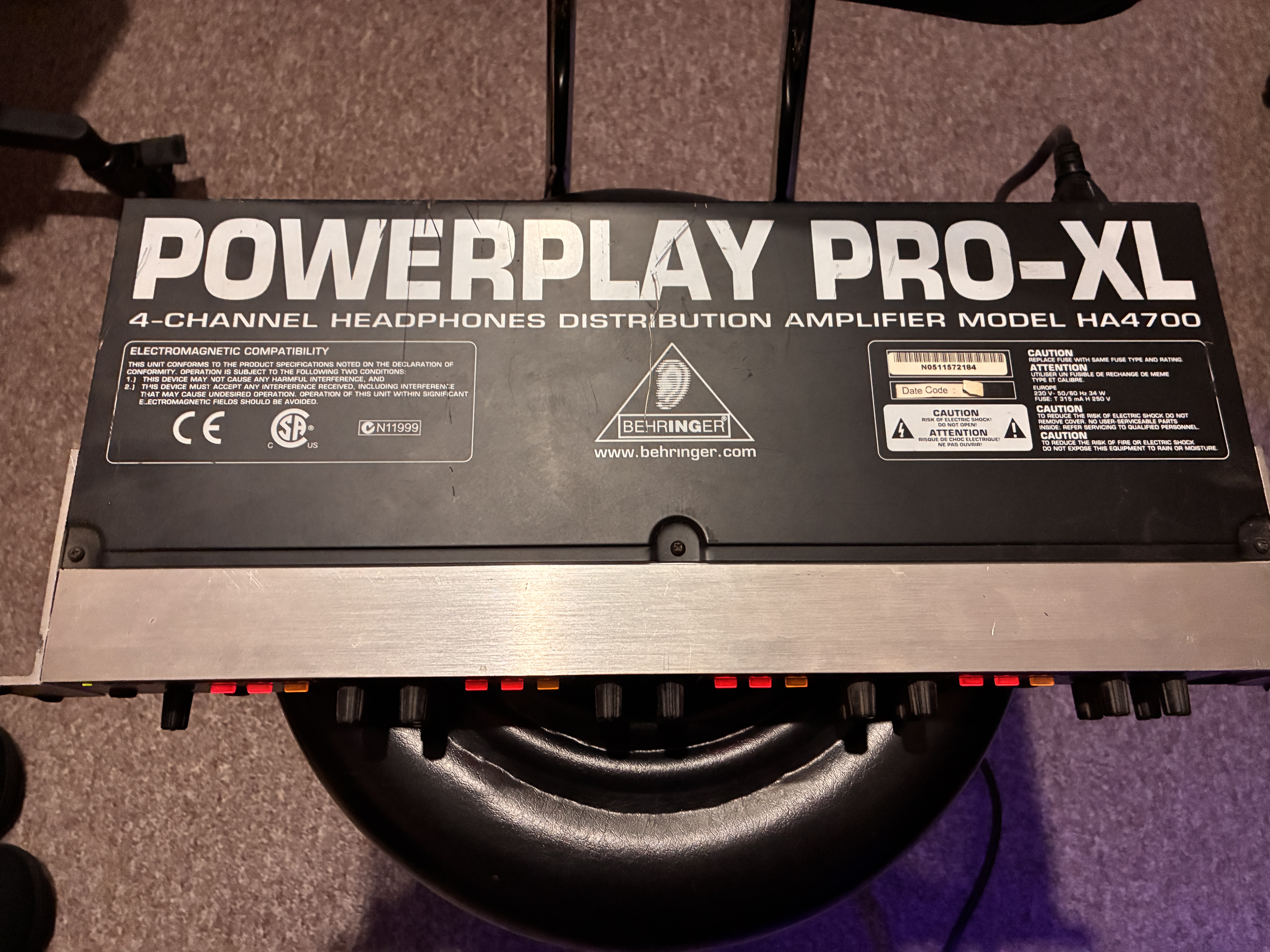 Behringer HA4700 — ampli casque 4 canaux — parfait état