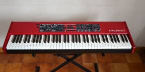 Vends Nord Piano 5, état neuf, en version 73 notes