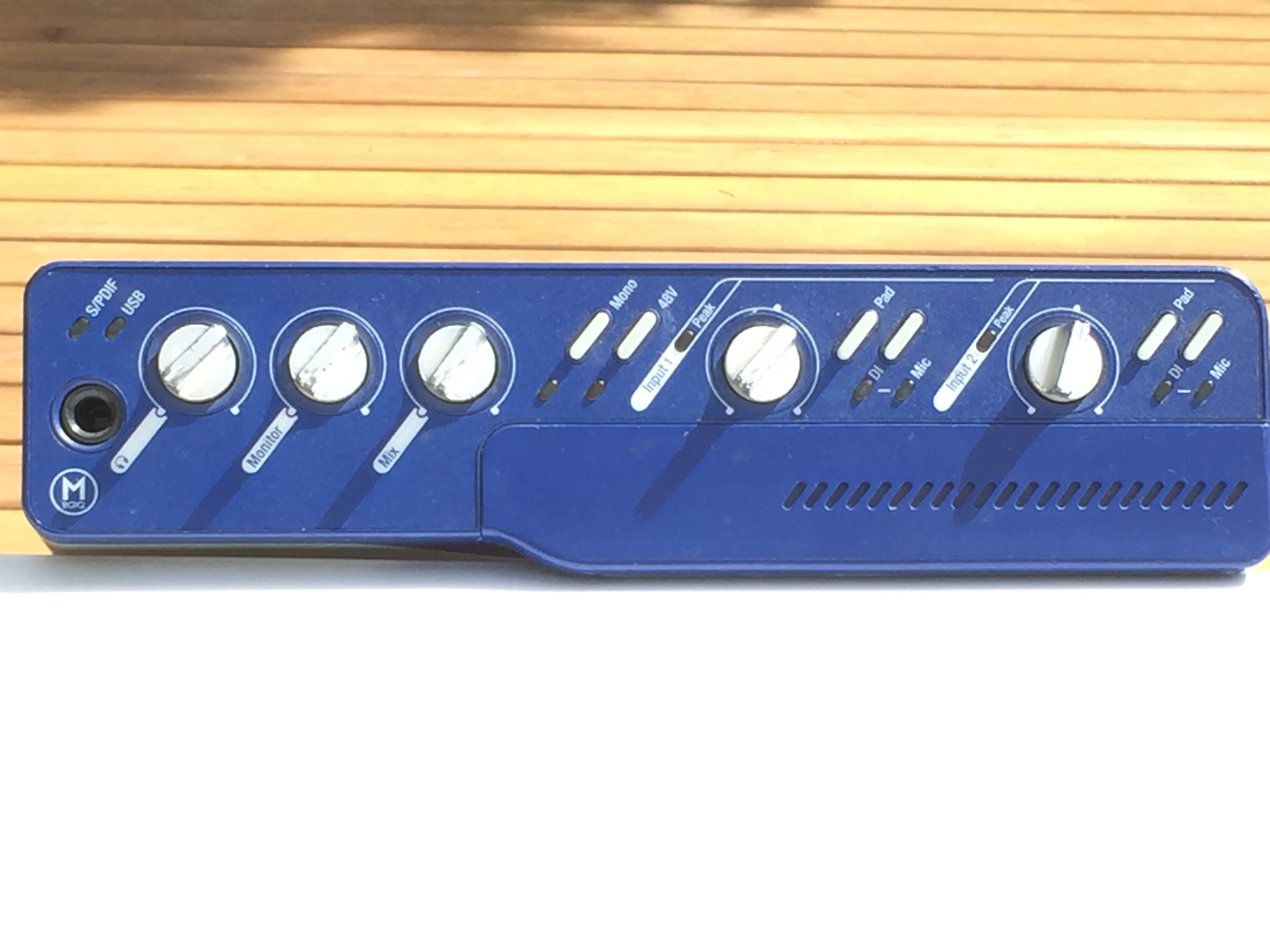 Vends une carte son M_BOX 2 de Digidesing/ ProTools