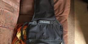 Vends housse pour guitare TOBAGO - TBE