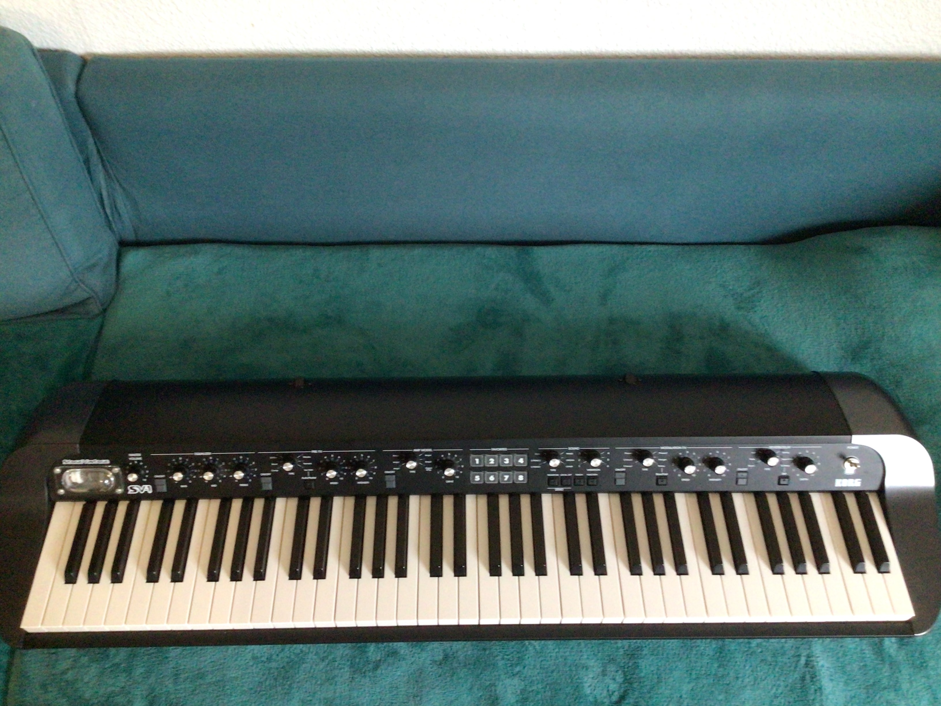 Vends Korg SV-1 73
