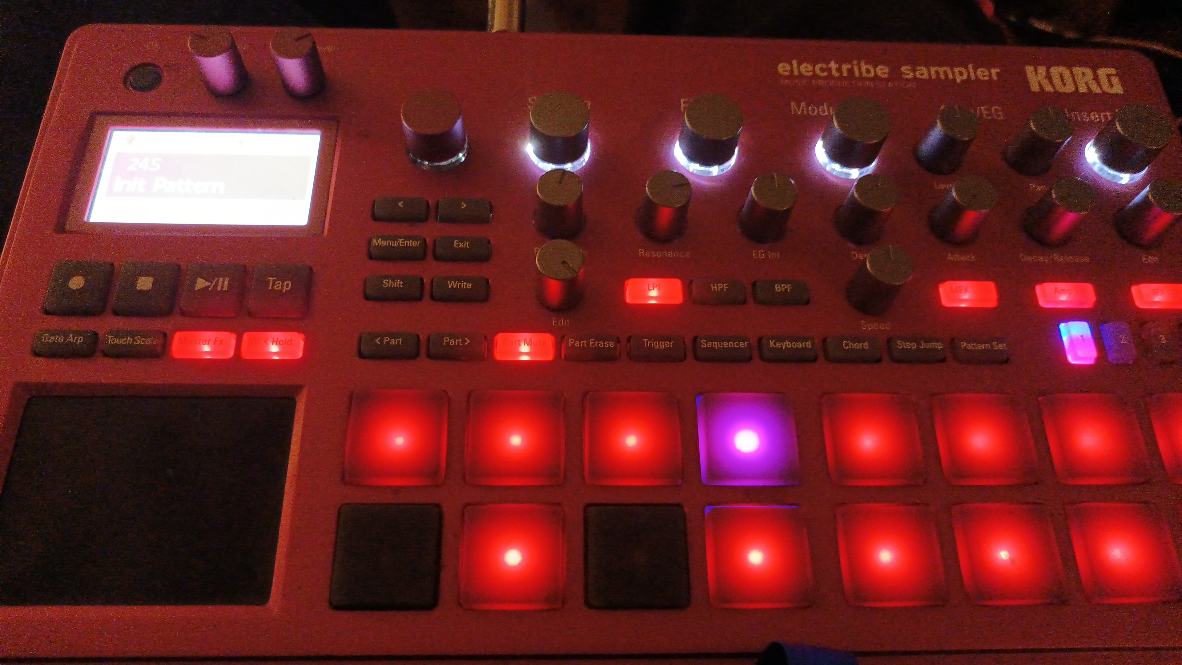 echange korg es2 contre minilogue,microfreak...