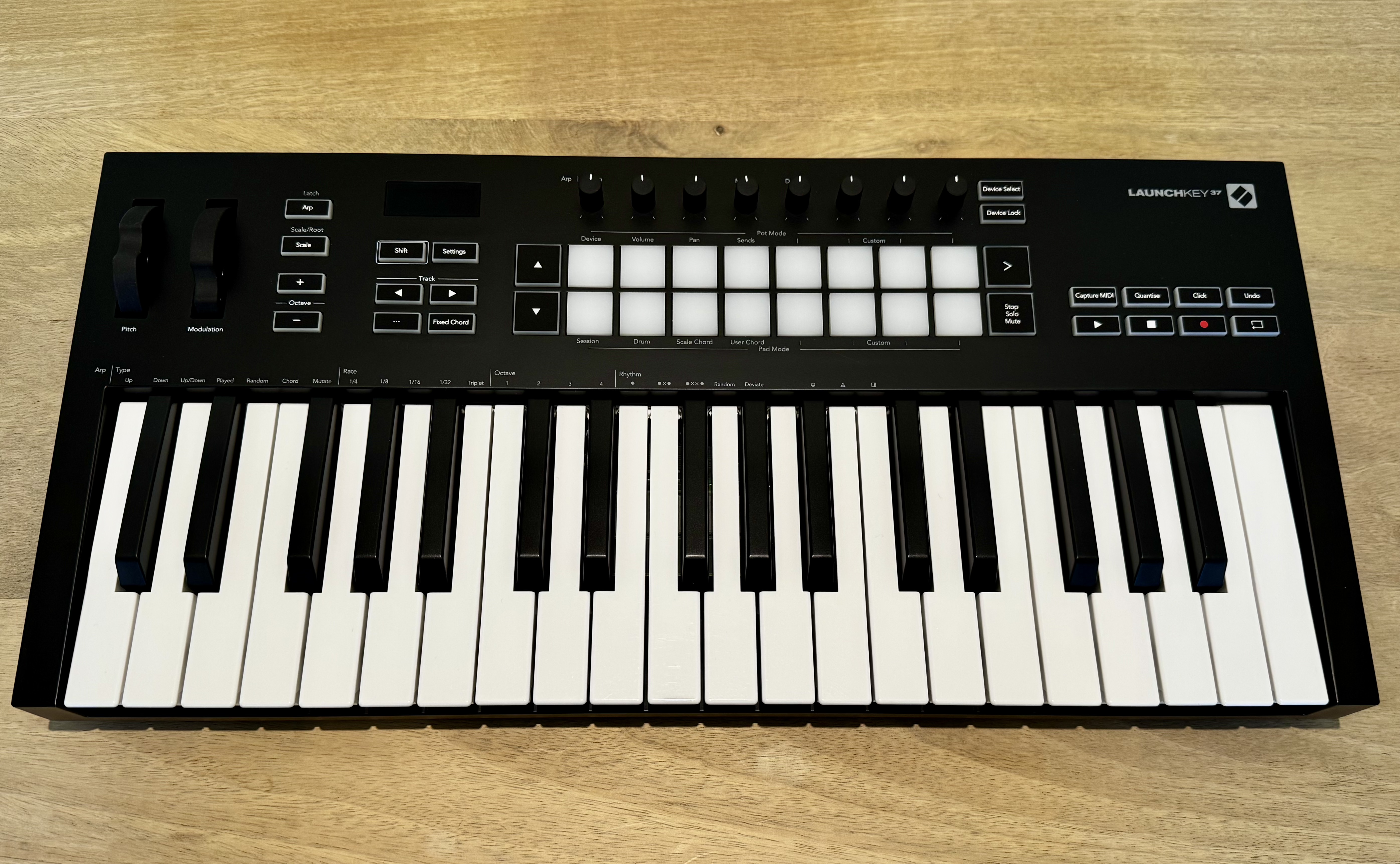 Clavier Novation Launchkey 37 mk3