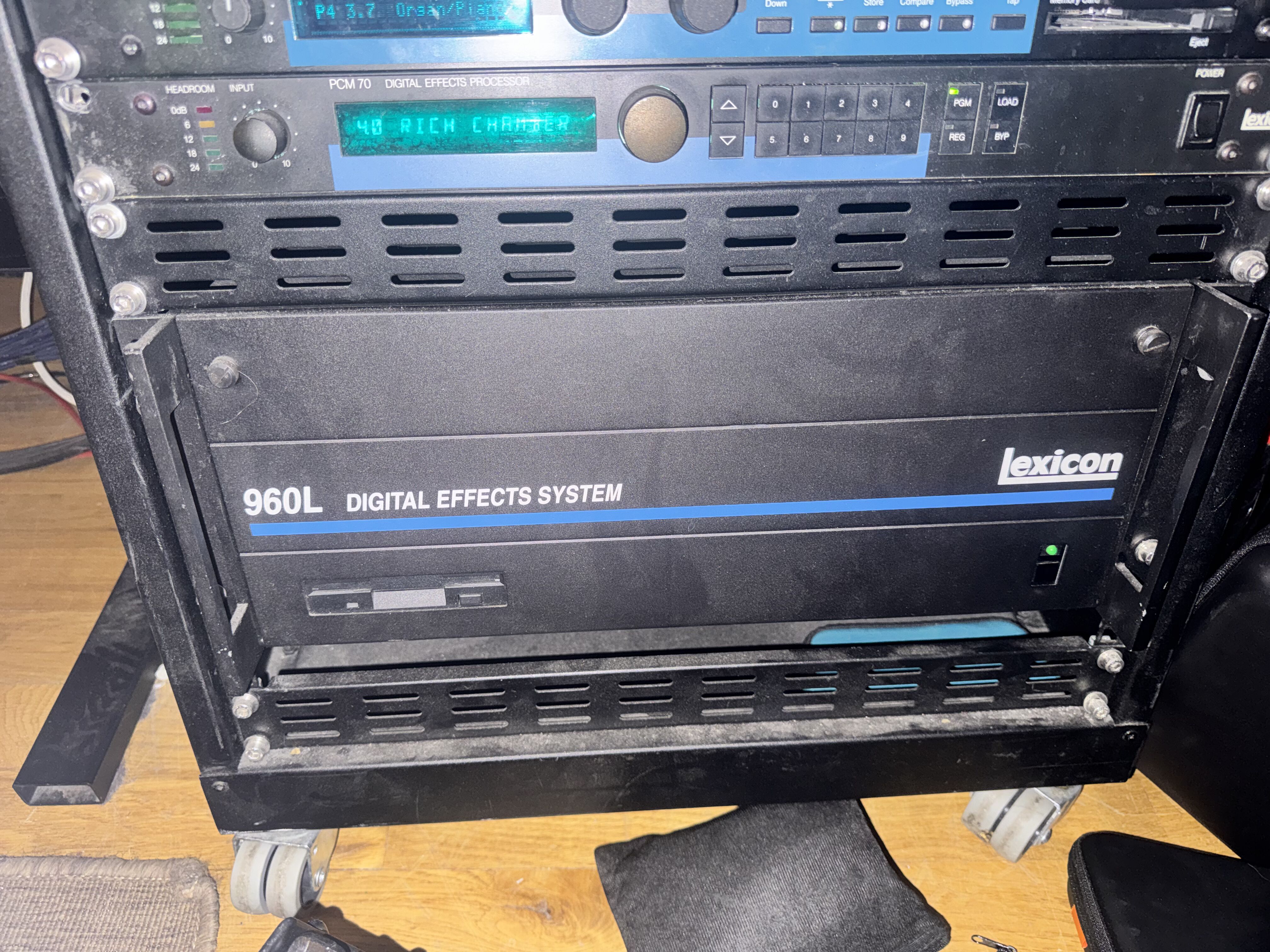 LEXICON 960 ANALO ET AES!!!