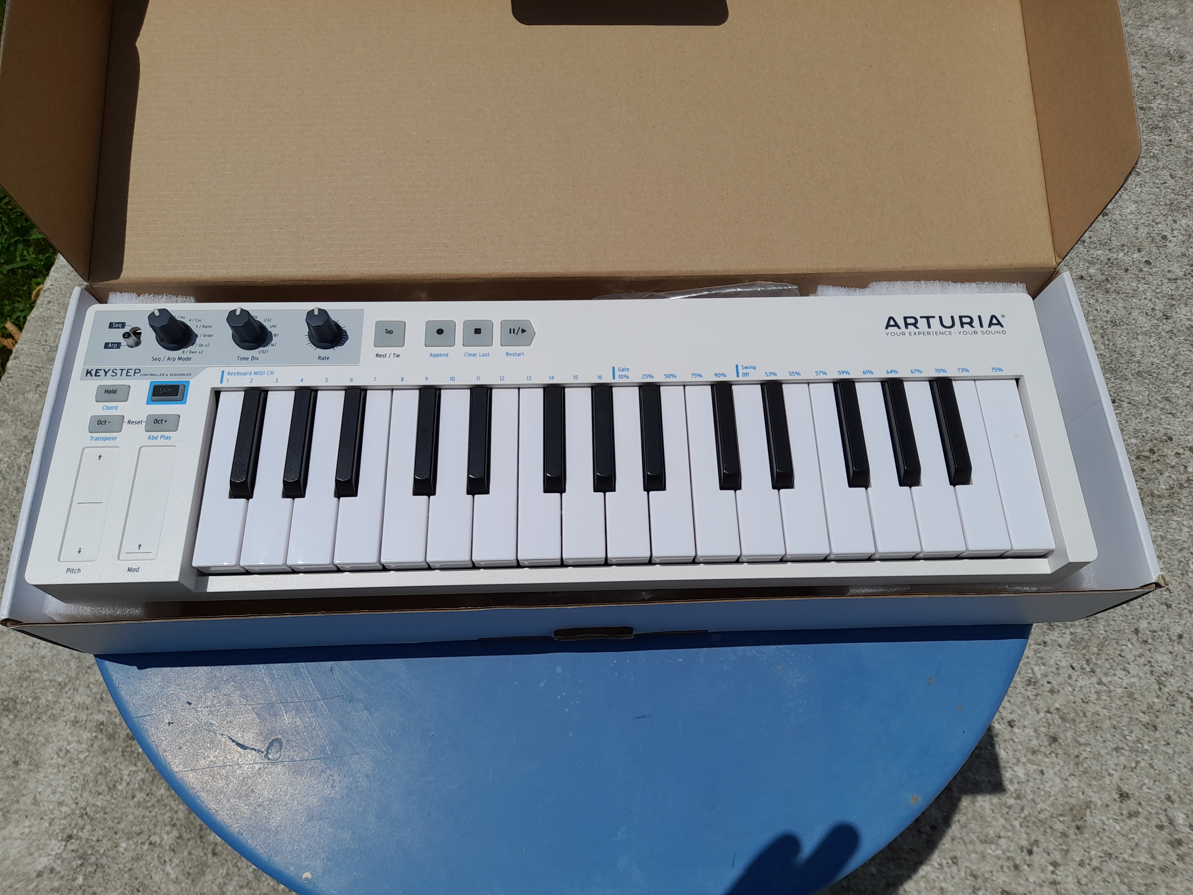 Arturia KeyStep 32 touches  jamais utilisé 