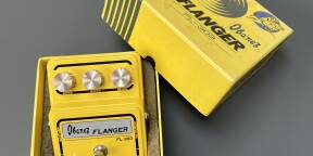 Ibanez FL-303 Flanger v1 - 1977 - Reticon SAD1024
