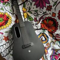 Guitare Blue Lava Touch Noire + Ideal Bag