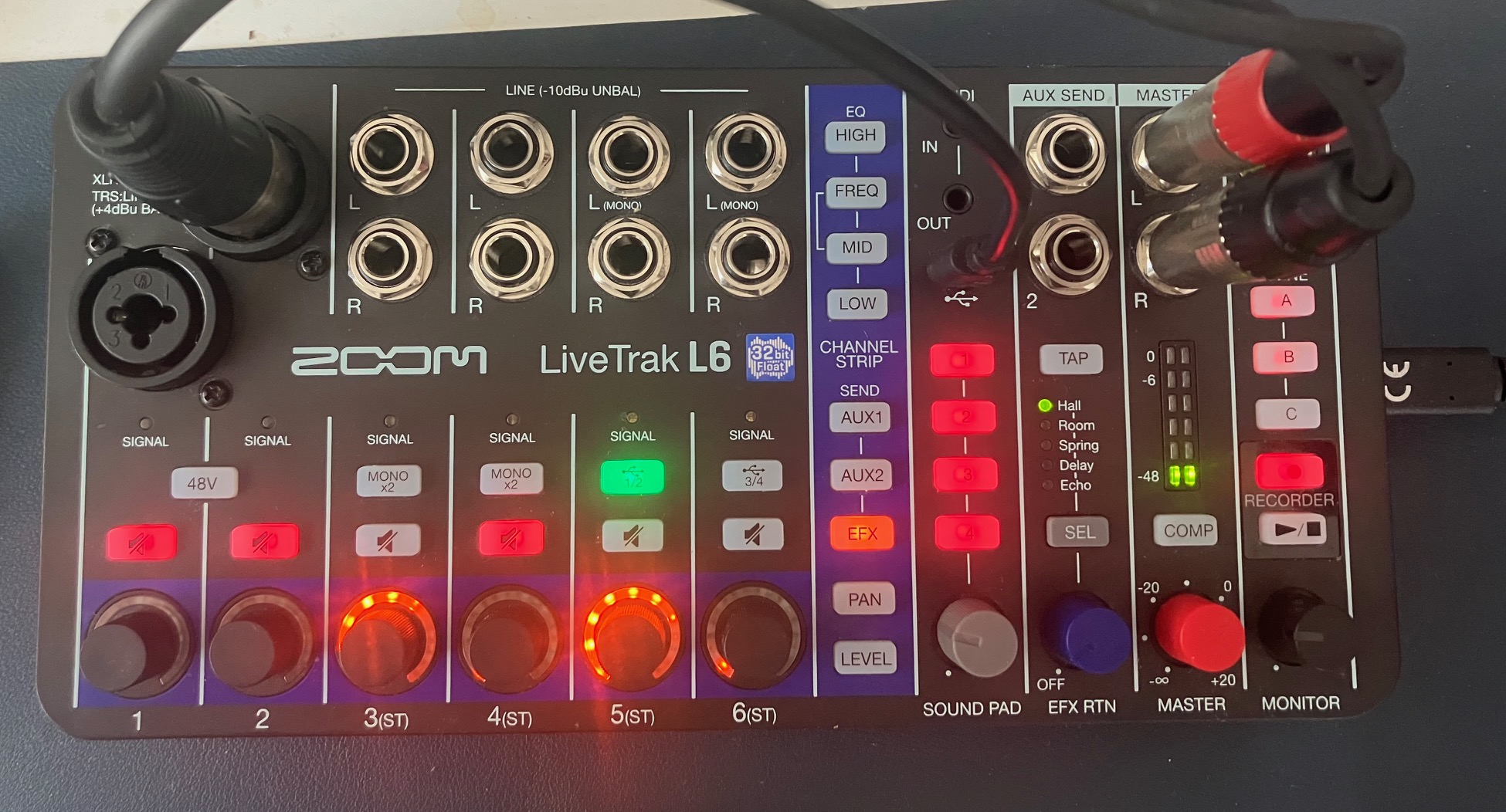 Zoom Livetrak L6 [Enregistreur / Mixette / Carte Son]