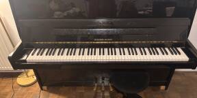 Piano droit Rieger-Kloss Accordé – Très beau son Beau piano d’étude