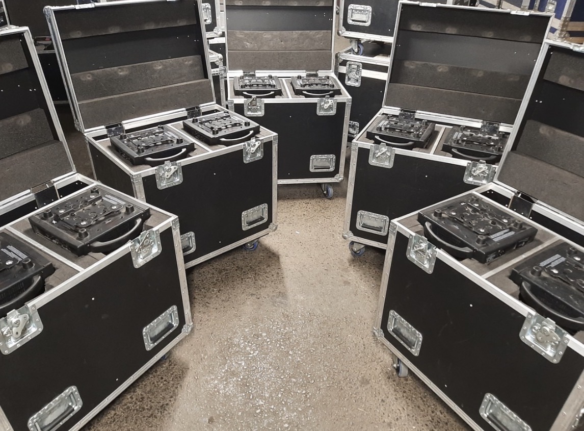 Sharpy plus claypaky vendu par 2 en flight 