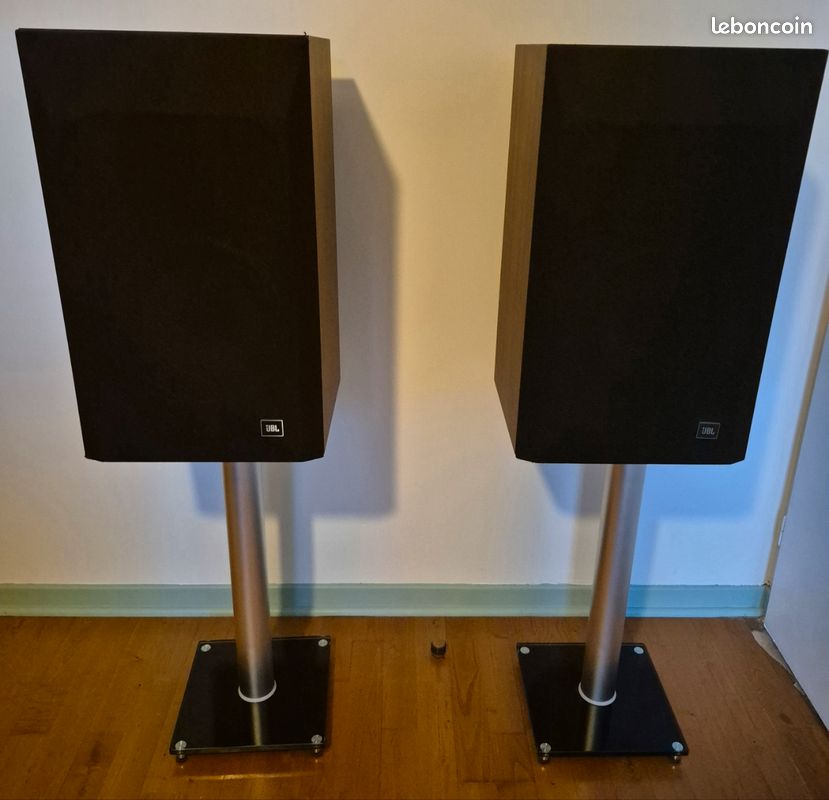 JBL L46