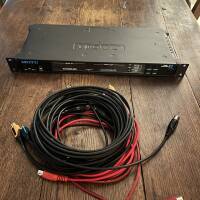 VENDS MOTU Midi Express XT (2011) + Cables midi