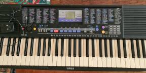 Clavier Yamaha PSR-190 avec pied support
