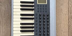 Bon état toucher lourd par connexions usb.