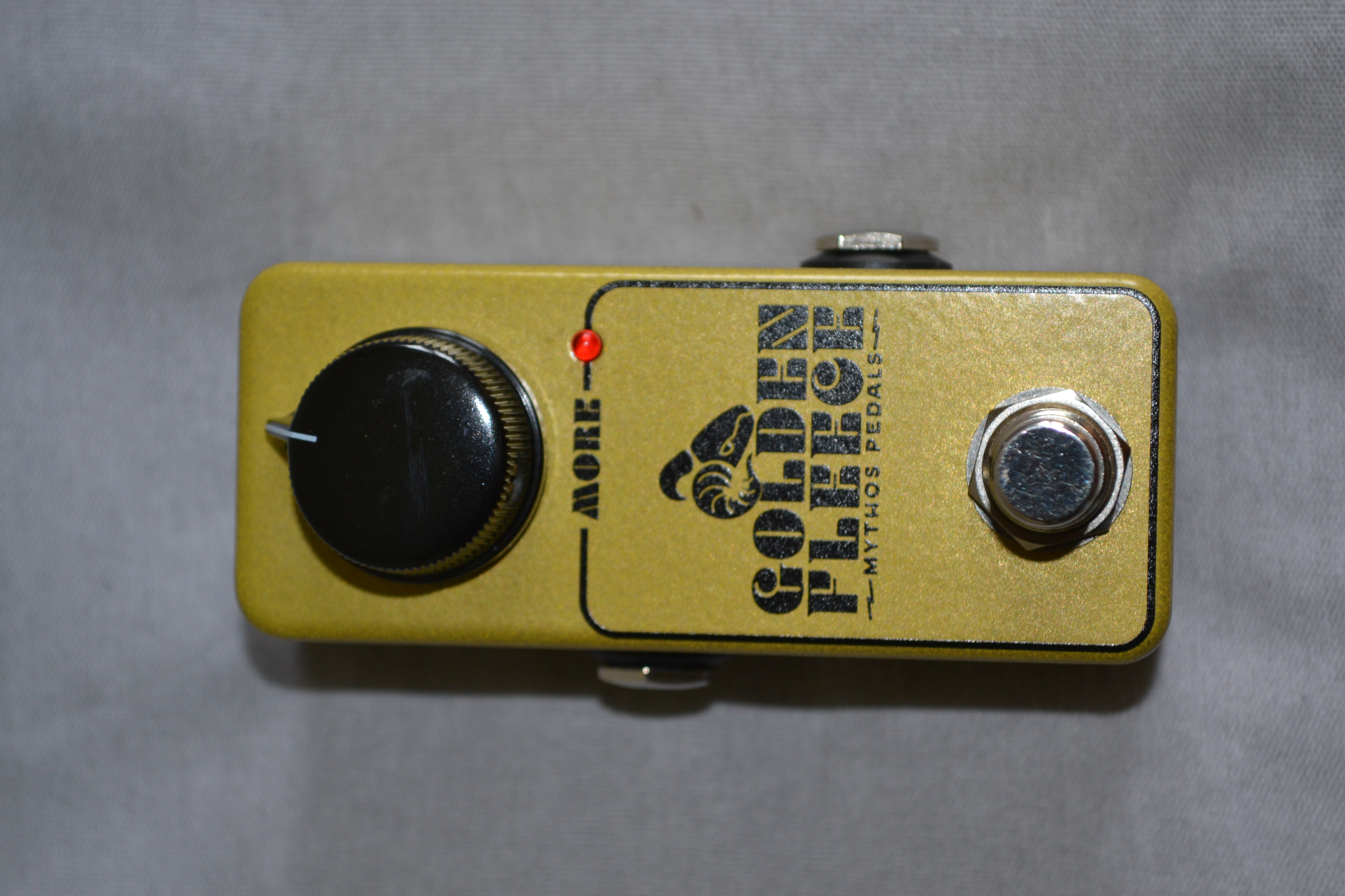 Vends pédale Golden Fleece de Mythos