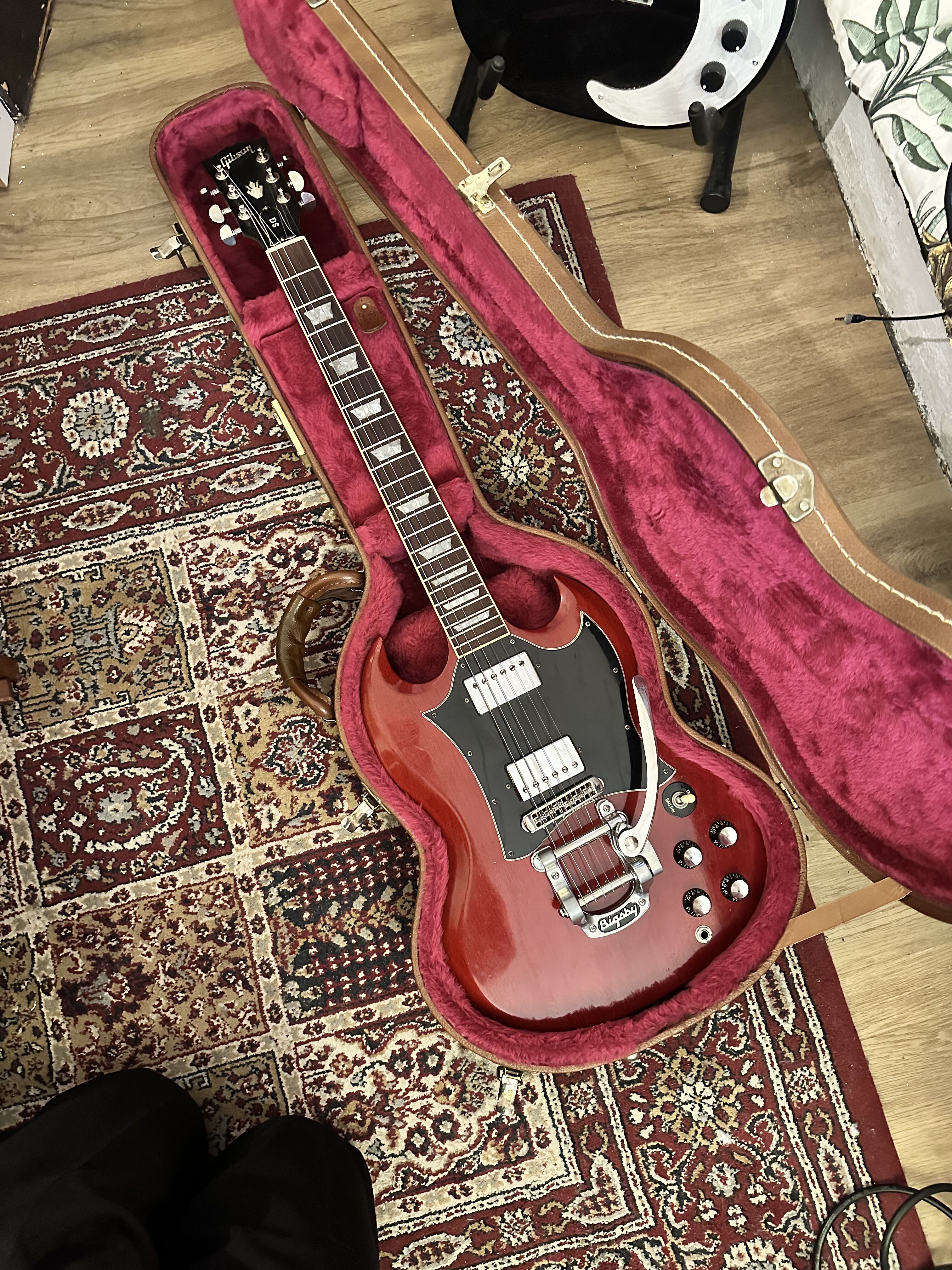 GIBSON SG BIGSBY 1999