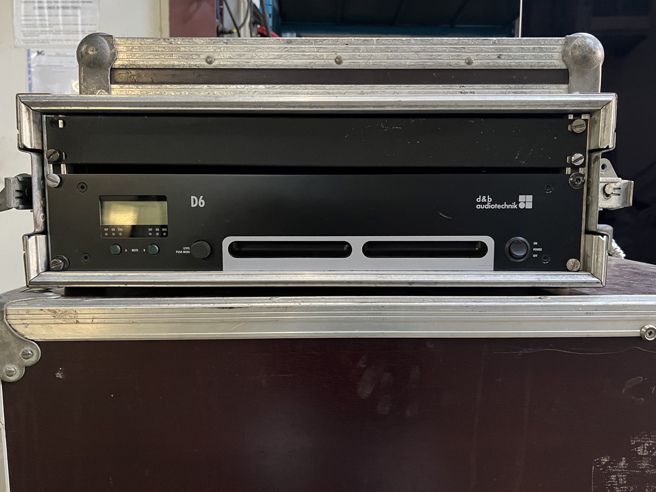 D6 amplificateur D&B Audiotechnik