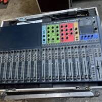 Soundcraft - SI Expression 3 console numérique - 32 voies