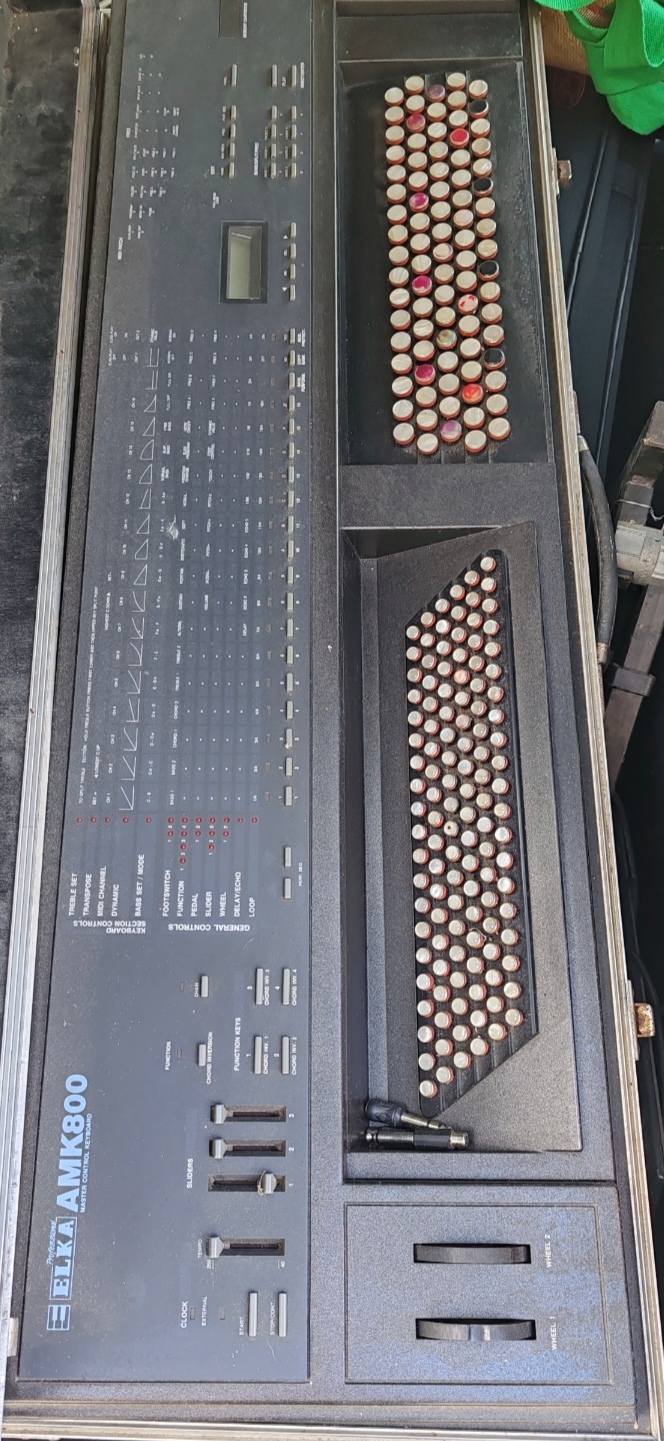 Elka AMK-800 accordion Keyboard alphanumeric programed JARRE 1980 MIDI controller polyphonic afterto