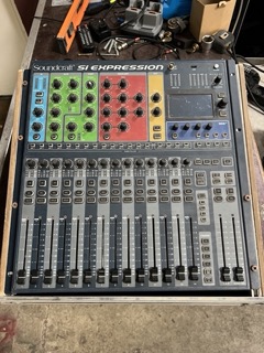 Soundcraft SI Expression 1 console numérique - 16 voies