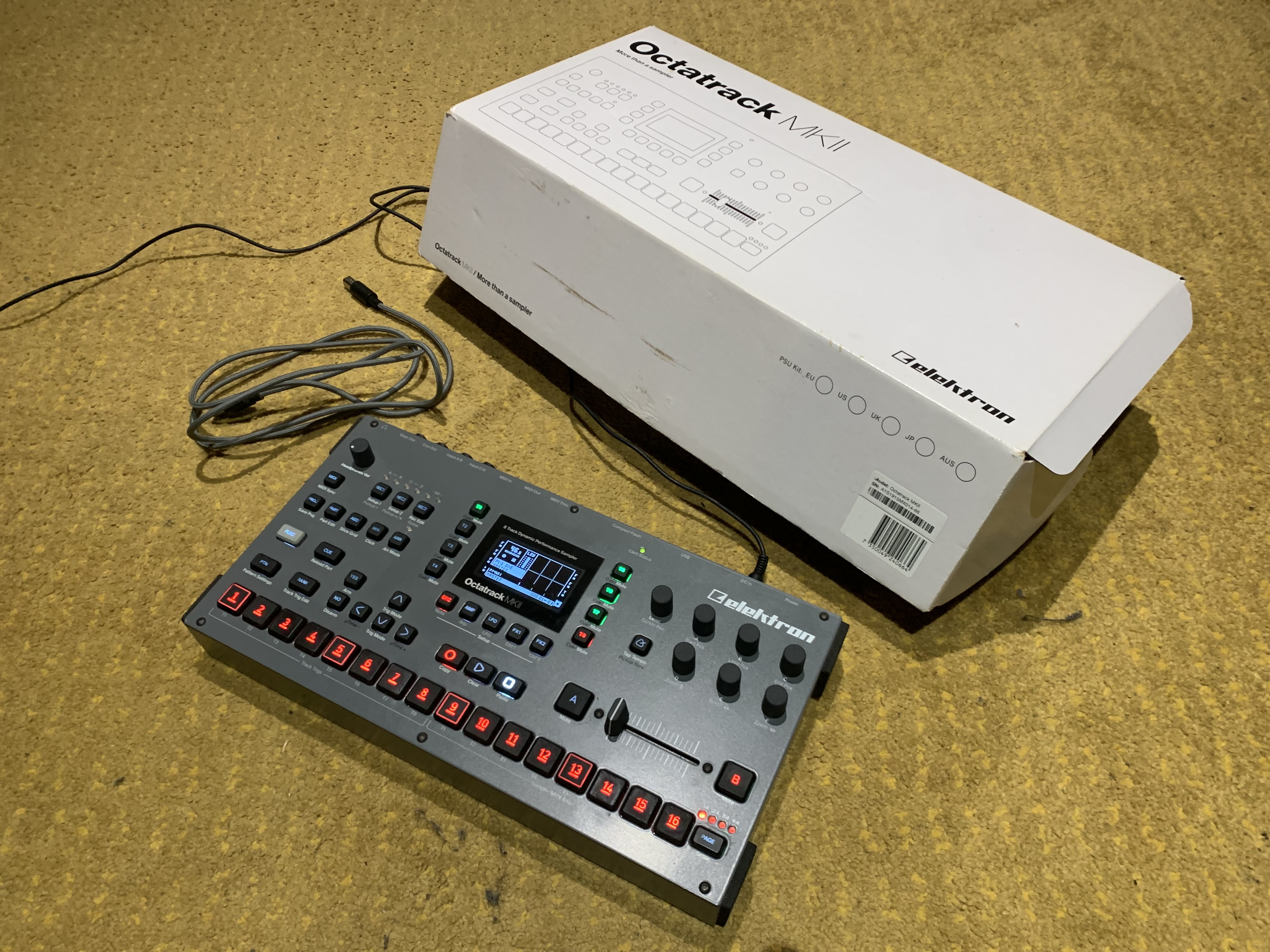 Vends Octatrak MK2