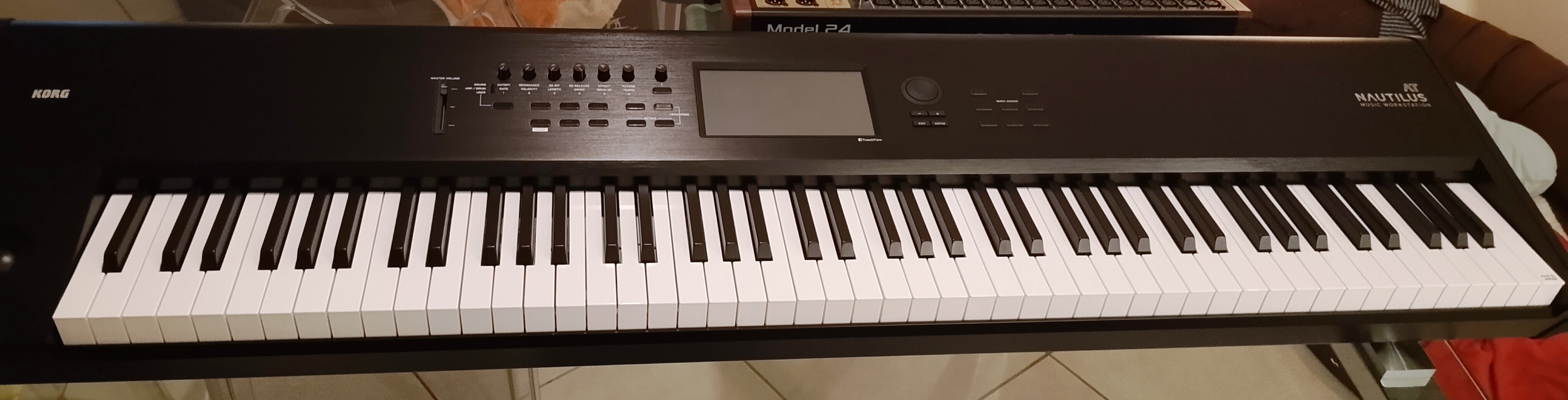  vends workstation KORG NAUTILUS 88 AT