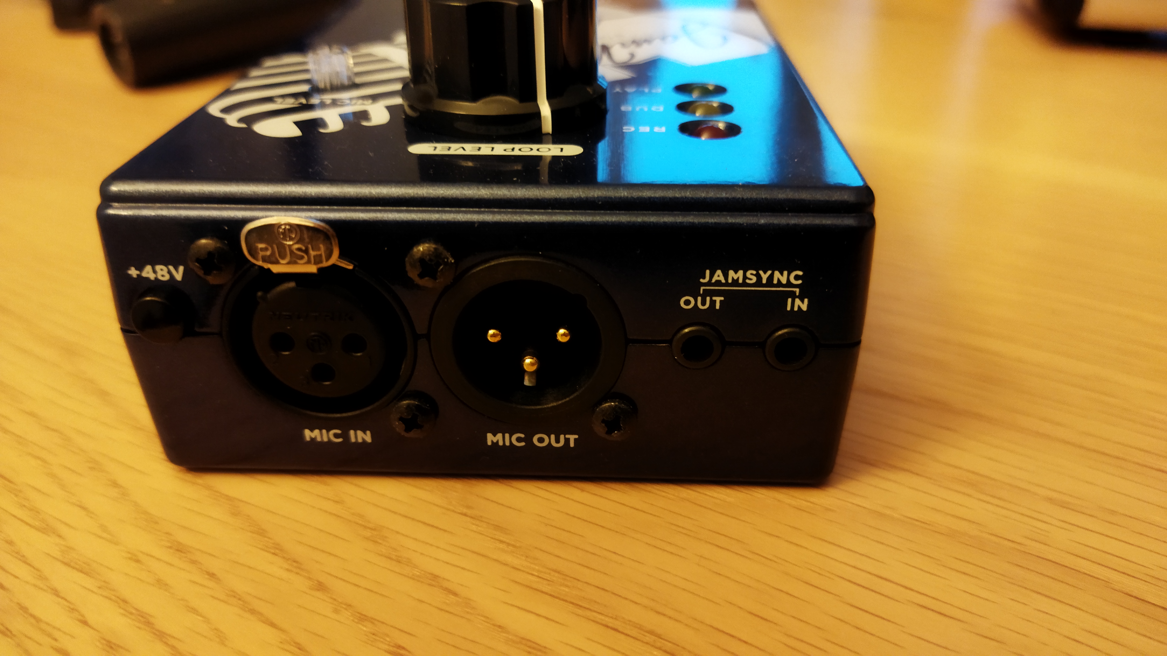 Pédale de looper pour voix ! Digitech JamMan Vocal XT