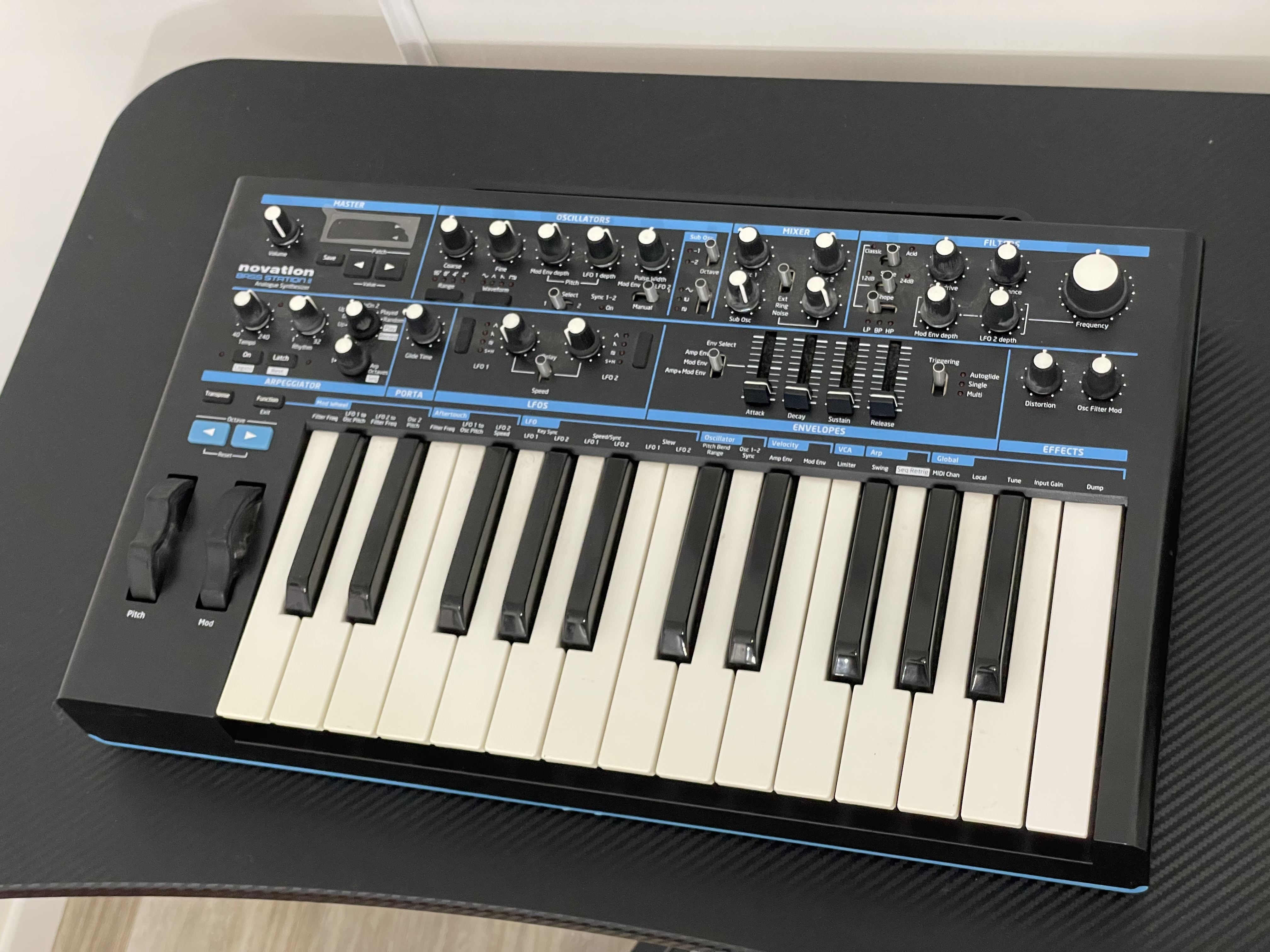 Vends / Novation - Bass Station II (Synthétiseur analogique monophonique)