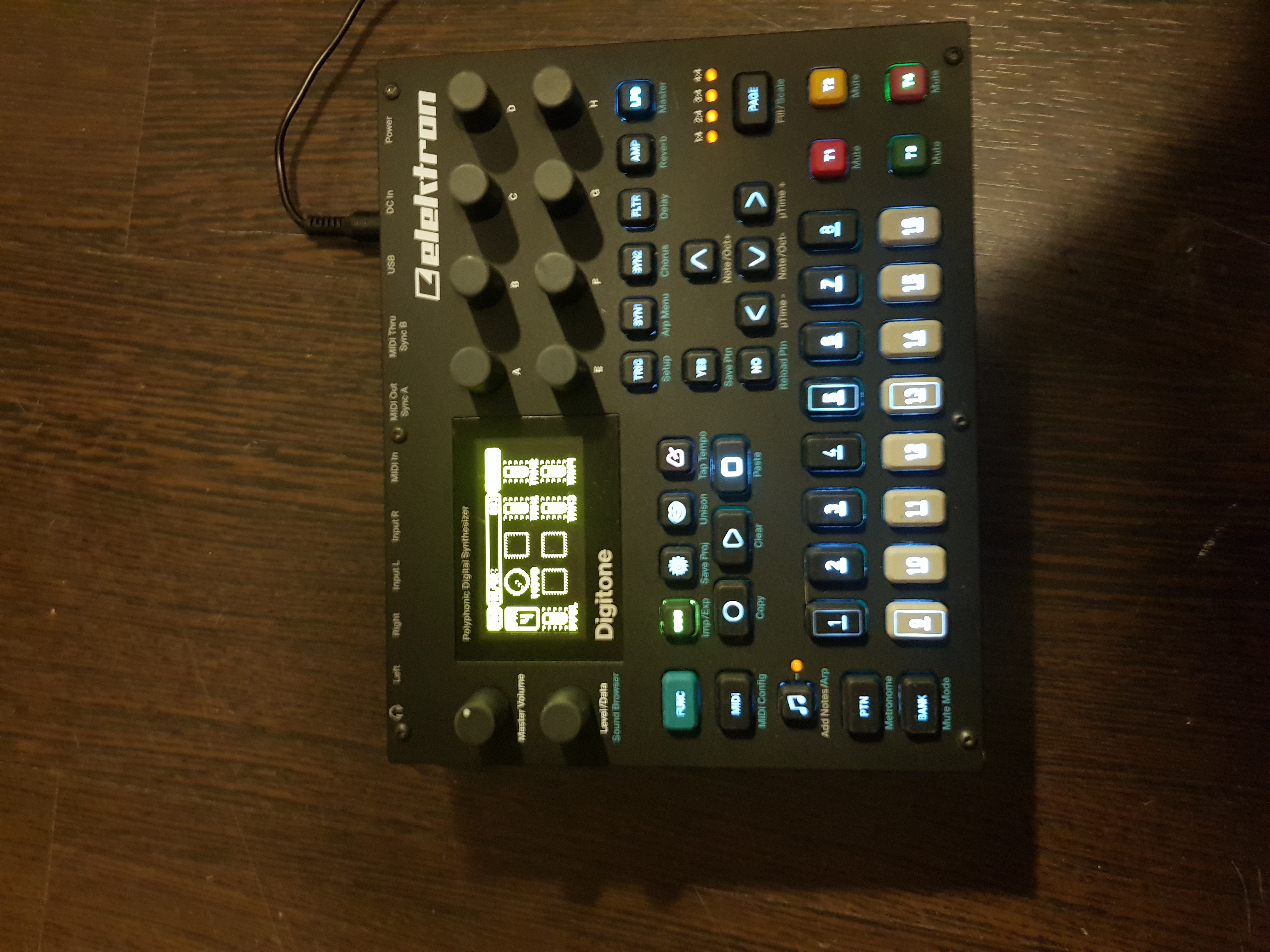 Vends Digitone tres bon état
