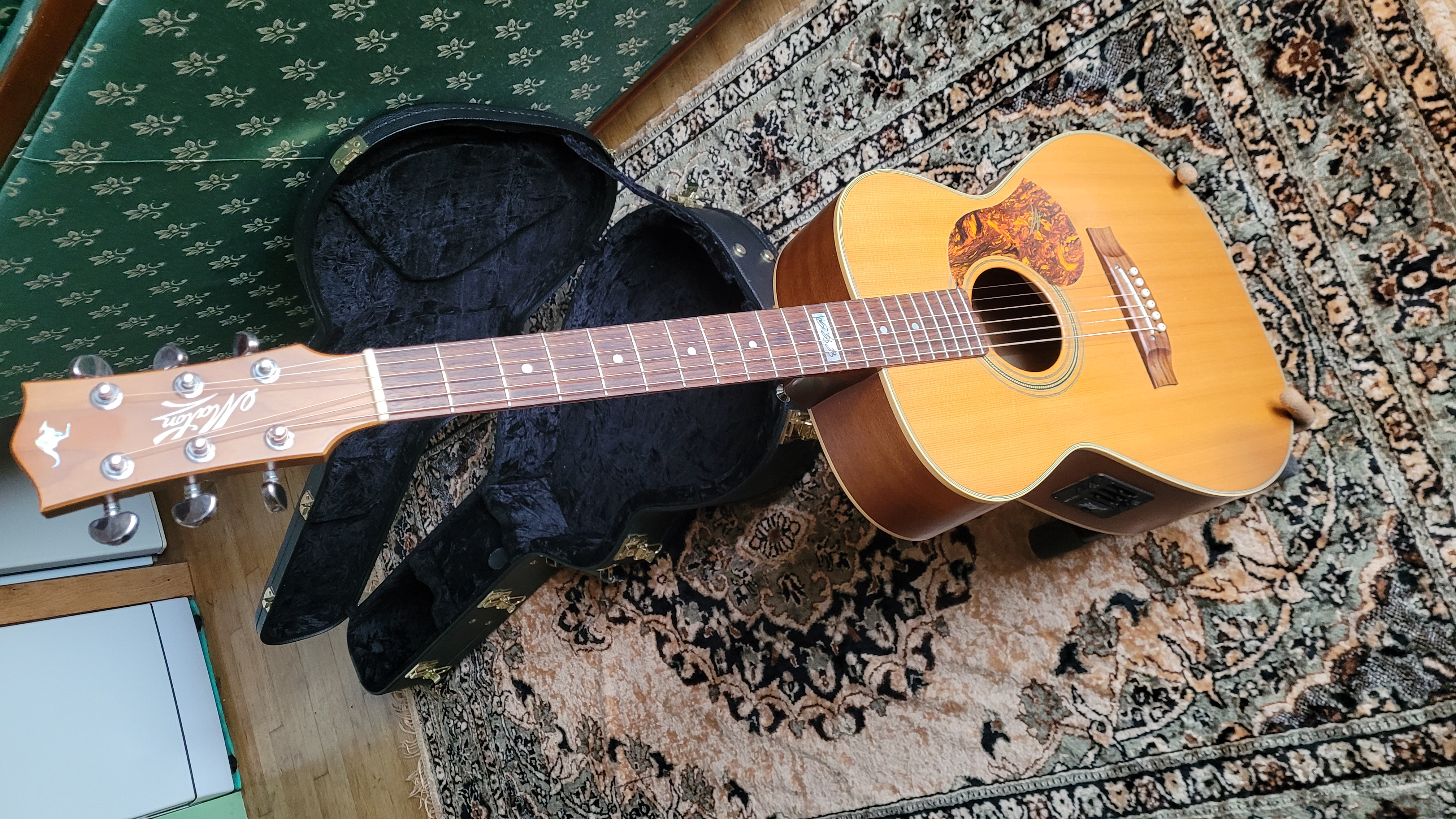 Guitare MATON EBG808 TE "TOMMY EMMANUEL"
