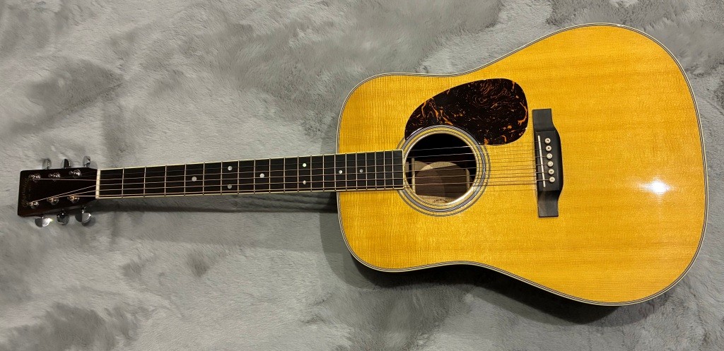Guitare Martin D35