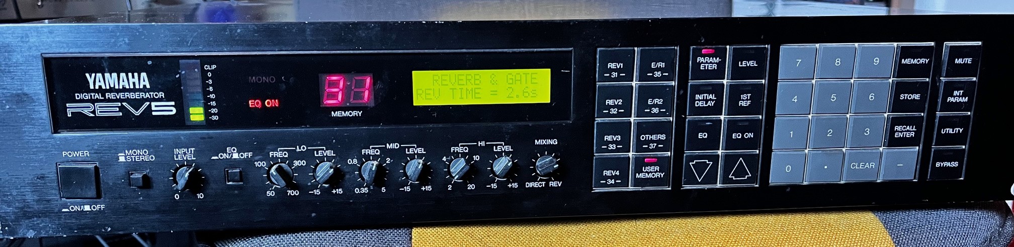 Vends unité de réverbération Yamaha REV 5