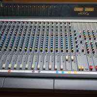 Console analogique vintage Souncraft Deta 8 + alimentation et bargraph