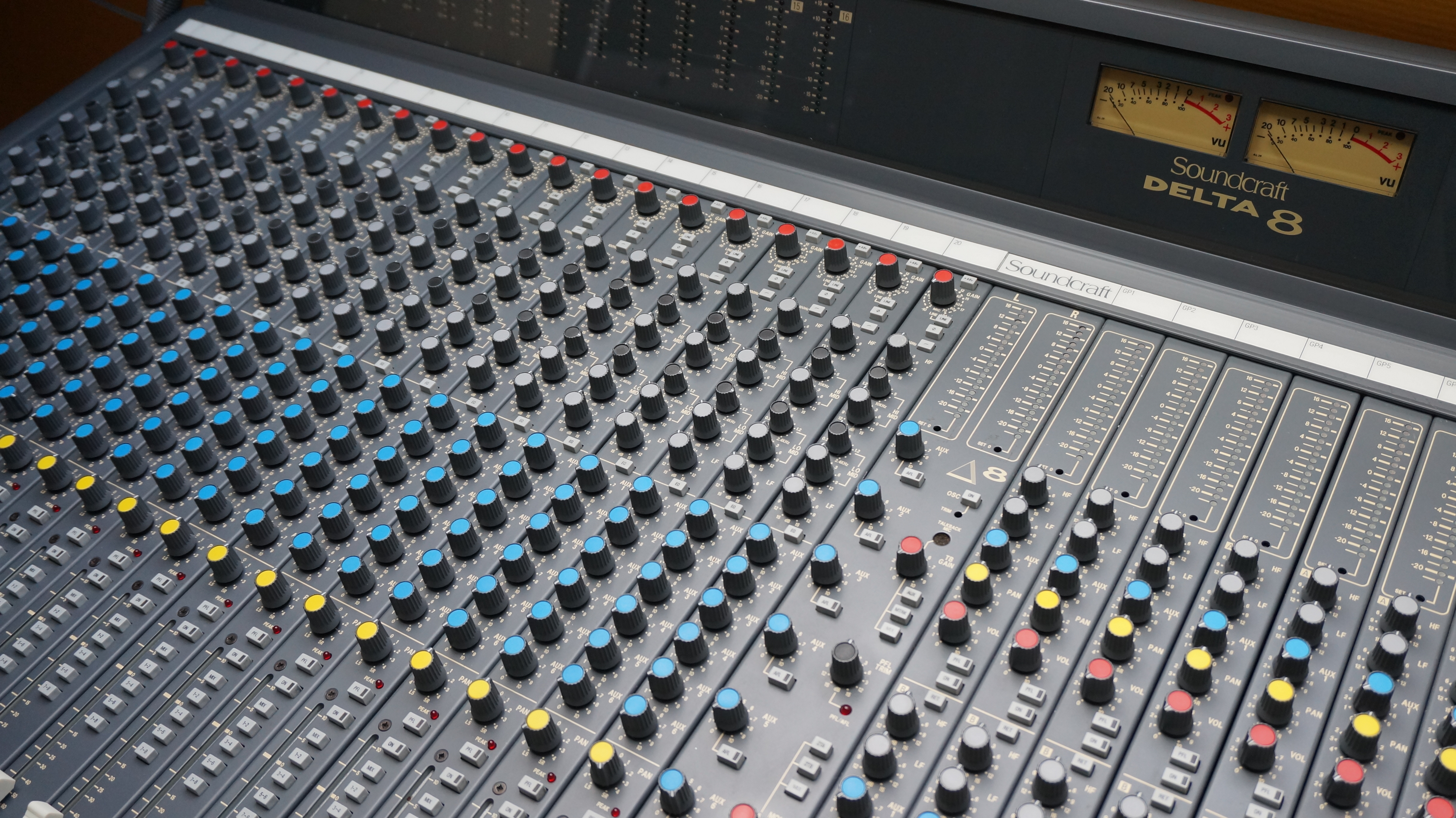 Soundcraft Delta 8 (77981)