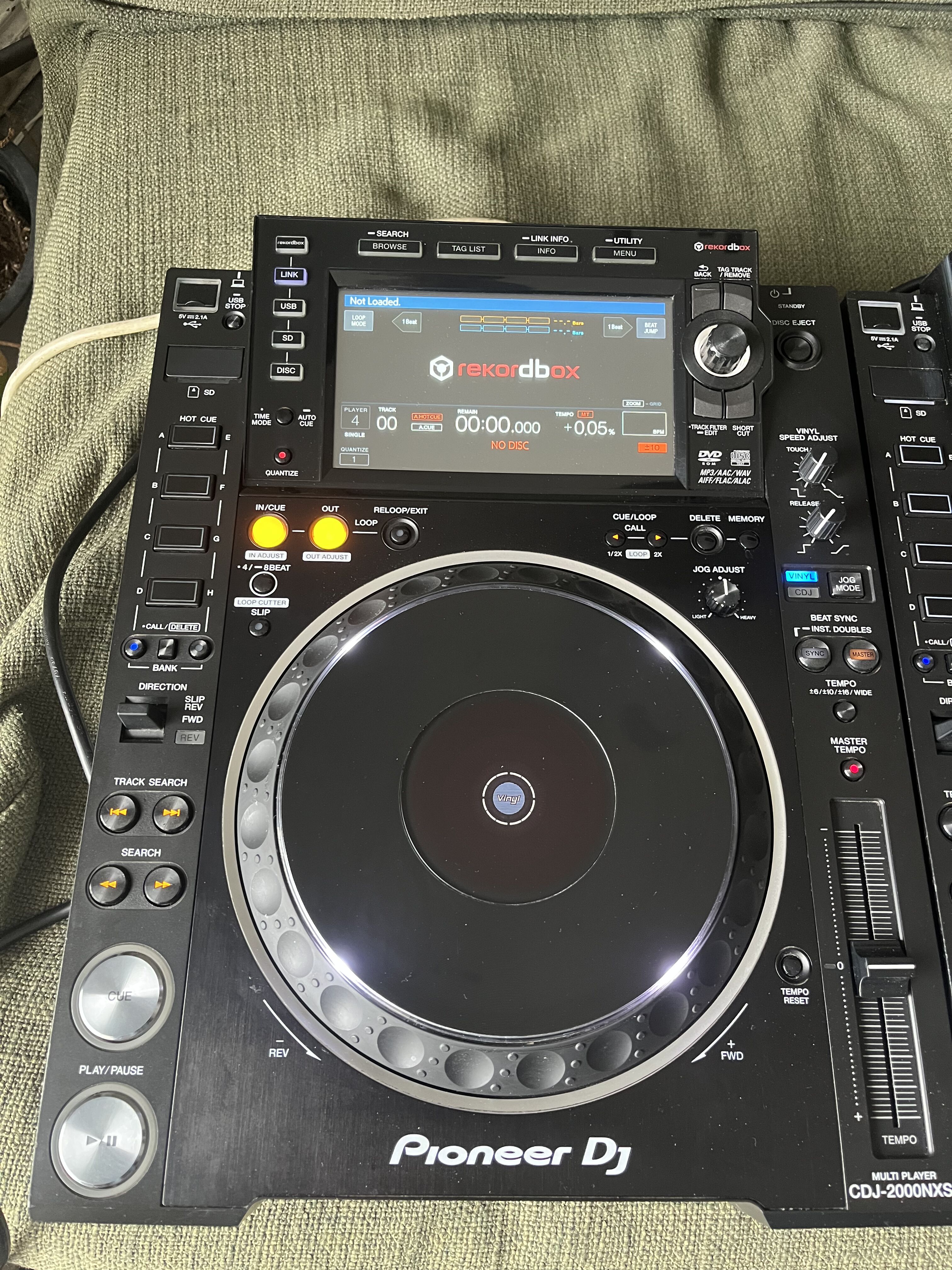 Pioneer CDJ-2000NXS2 (40574)