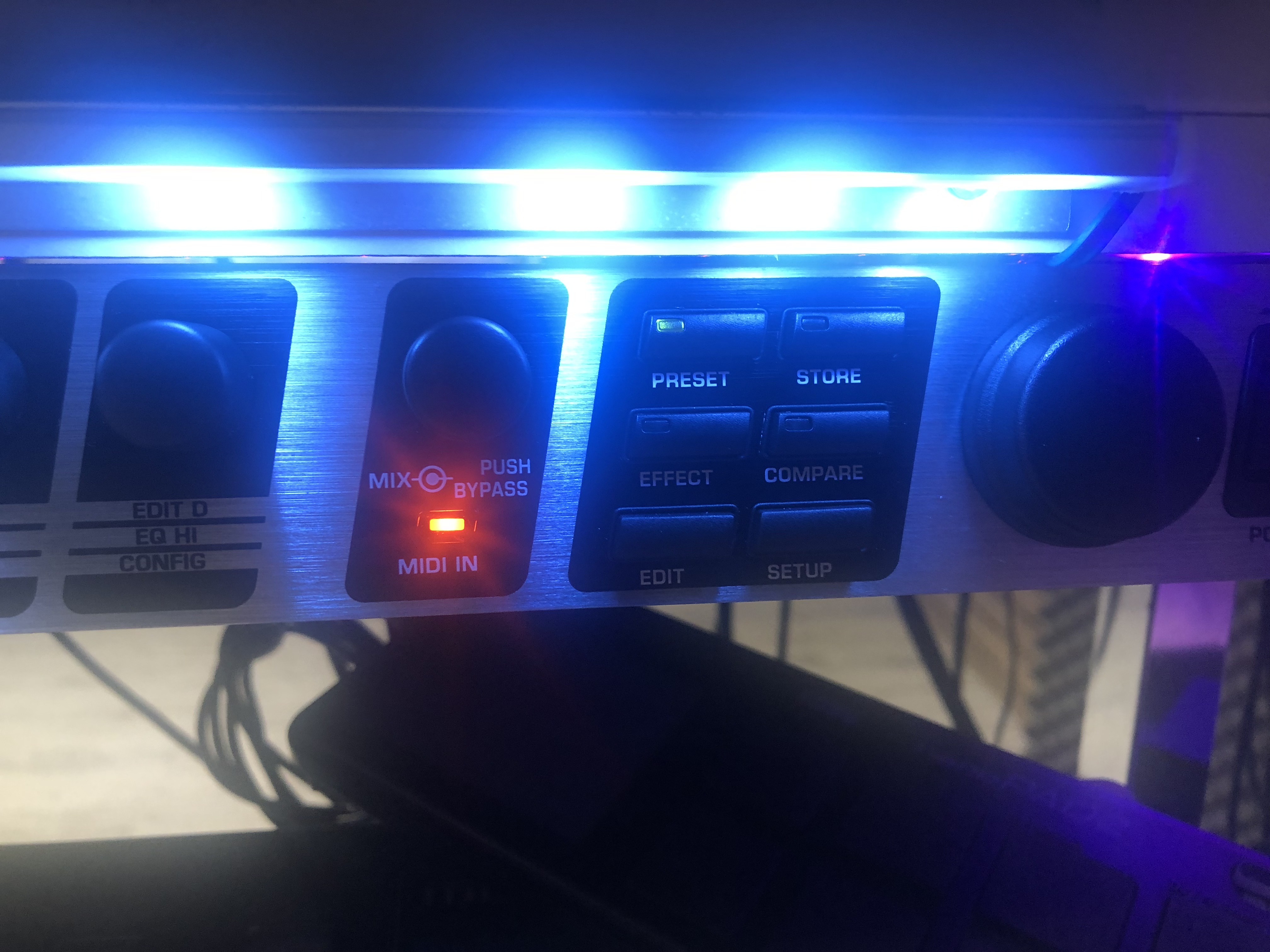  vends ou échange Virtualizer 3D FX2000