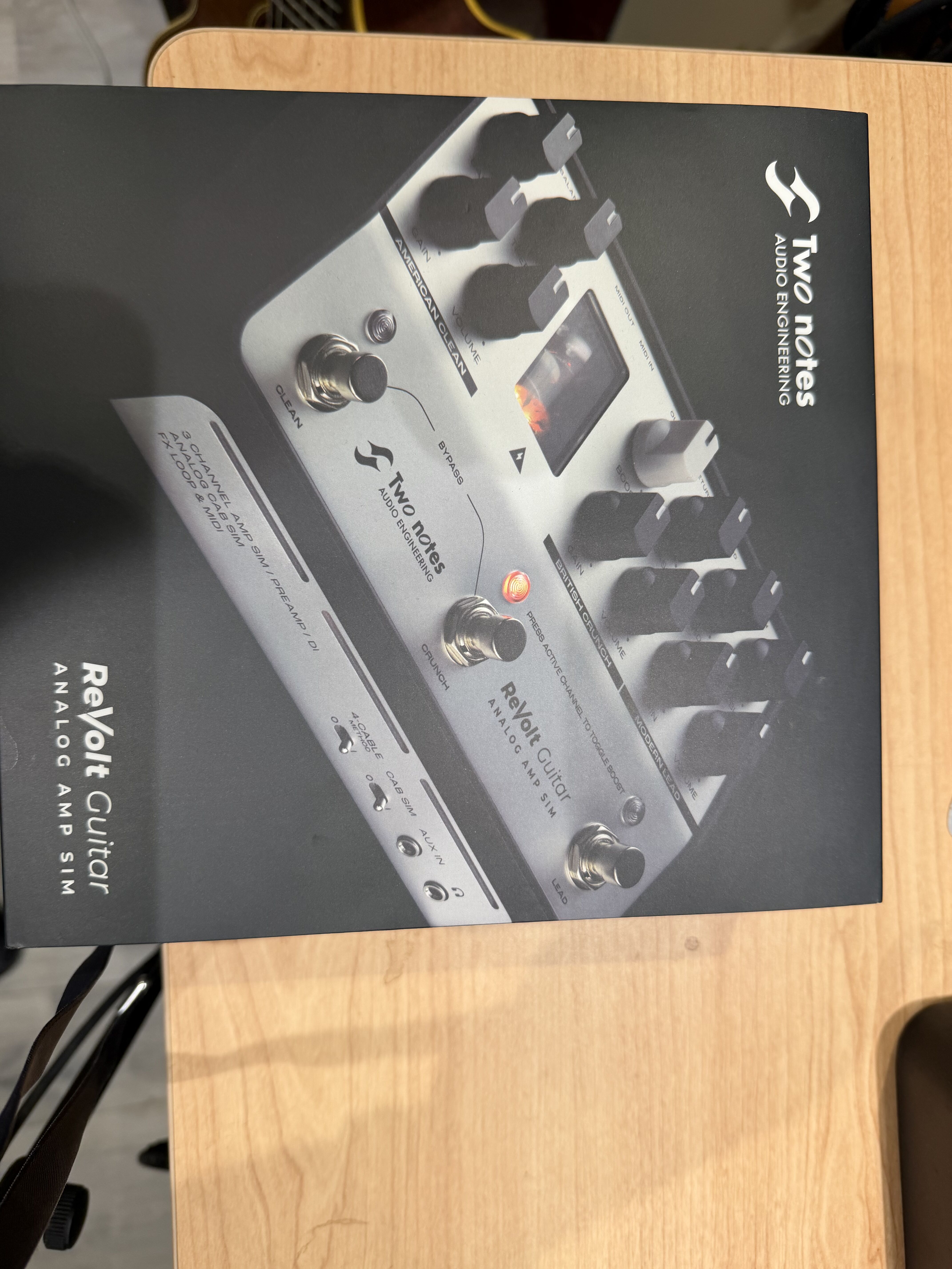 Two Notes Audio Engineering ReVolt Guitar (41135)