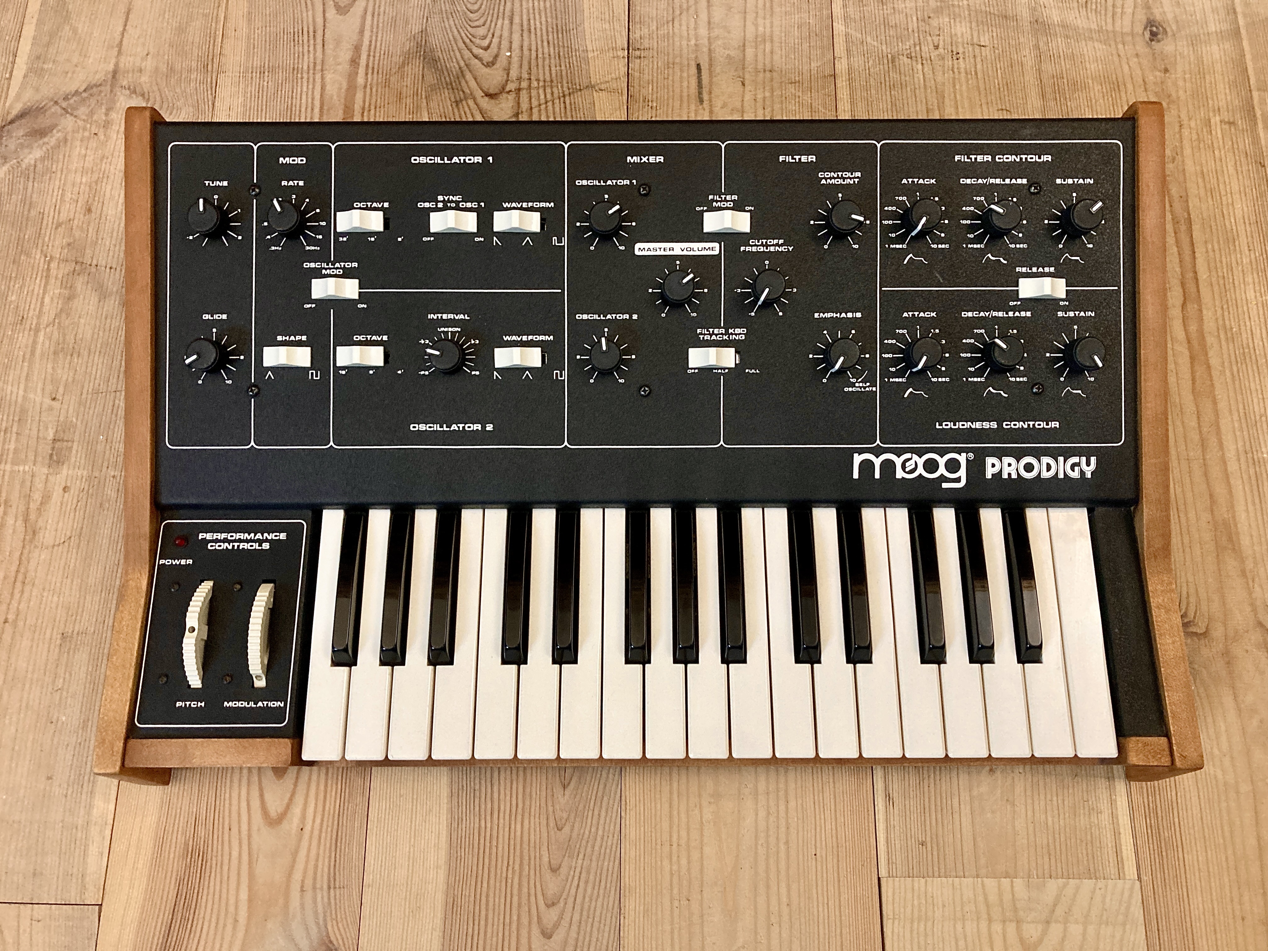 Moog Music Prodigy (54872)