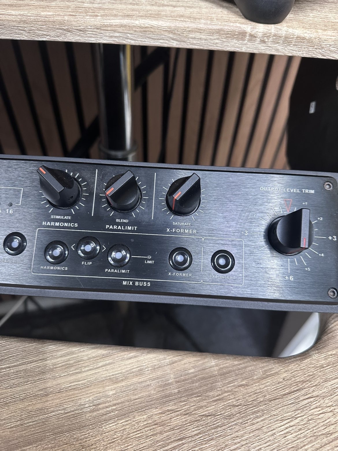 DANGEROUS 2BUS +, ÉTAT TRÈS BON