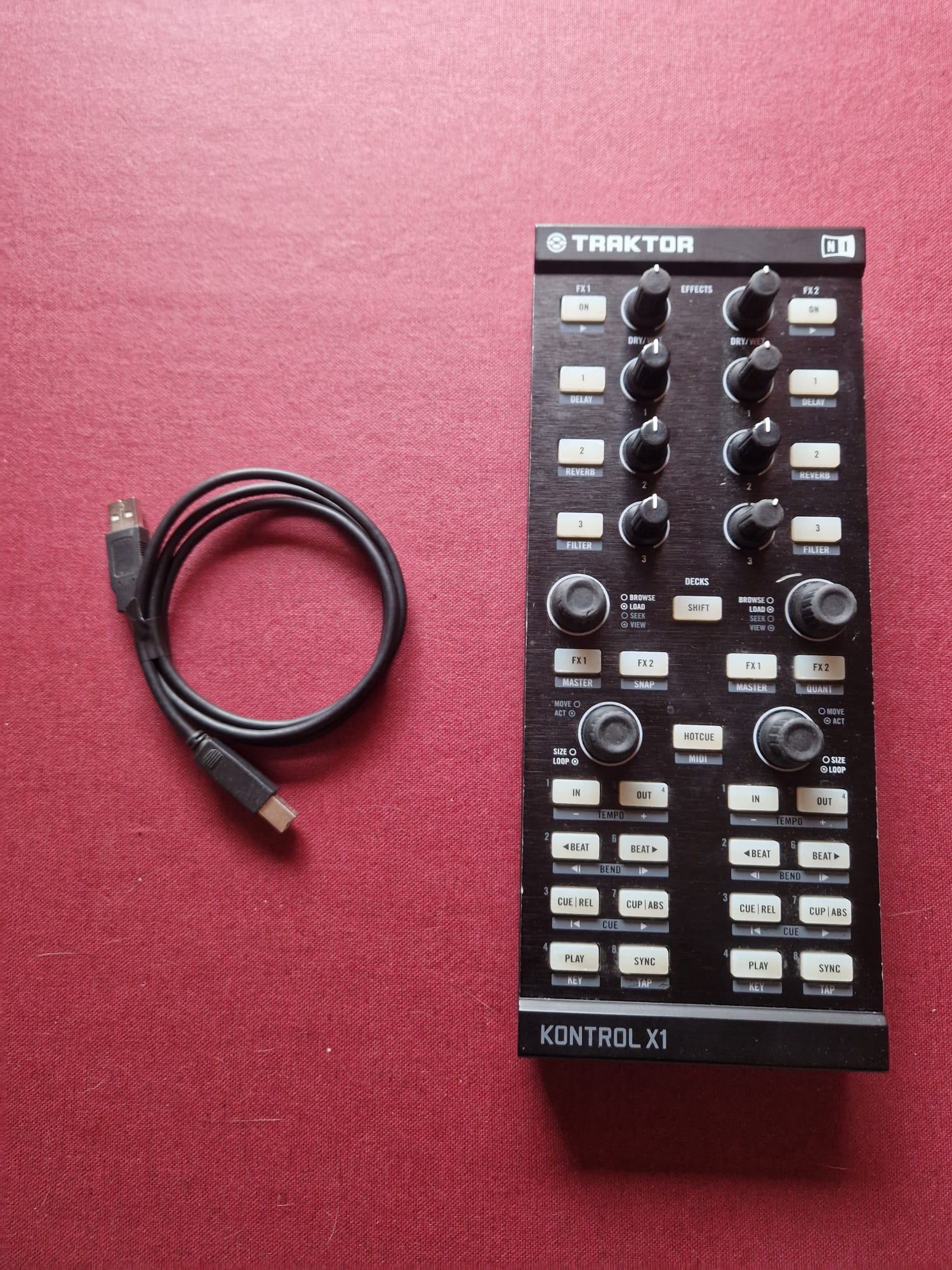 Vend controlleur Traktor X1 mk1