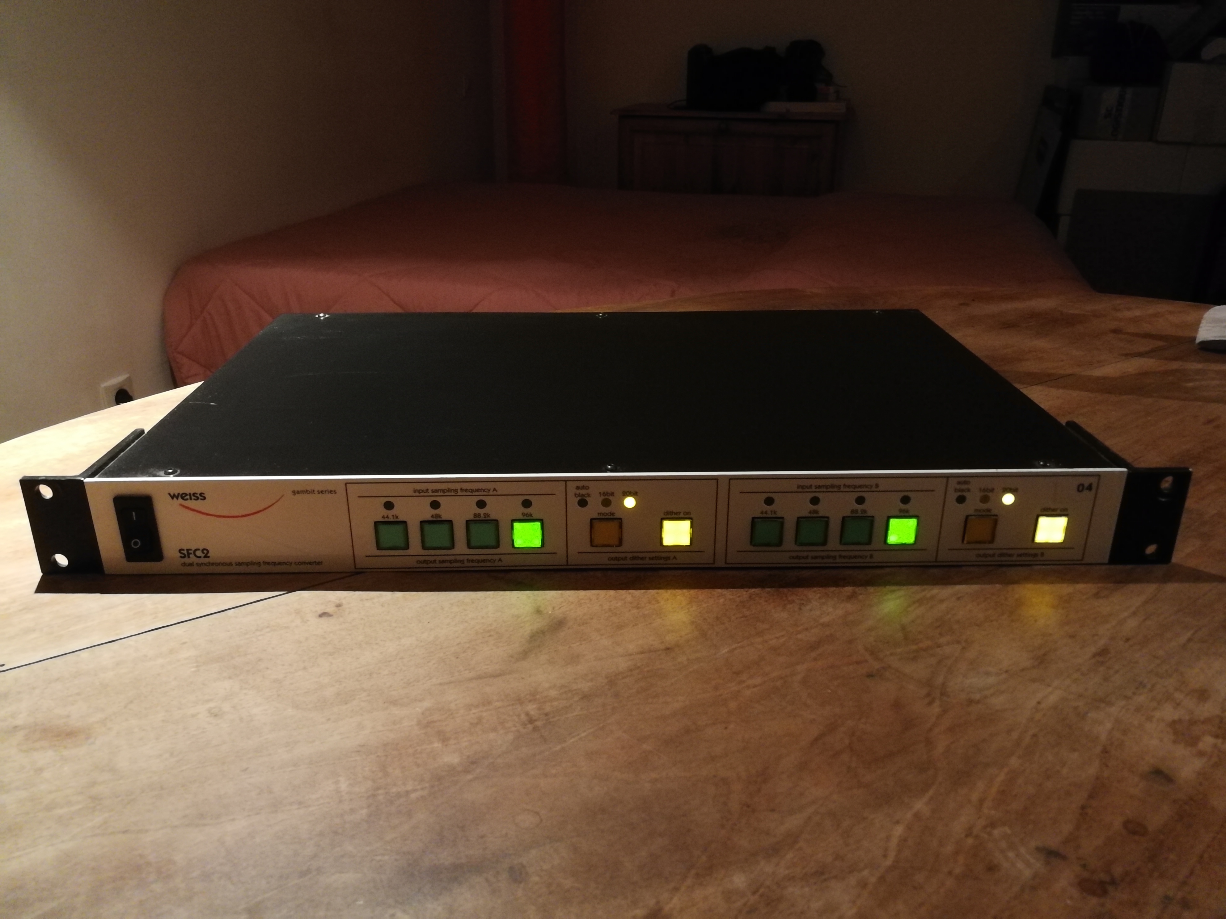 Vends convertisseur de fréquence d'échantillonnage Weiss SFC2 