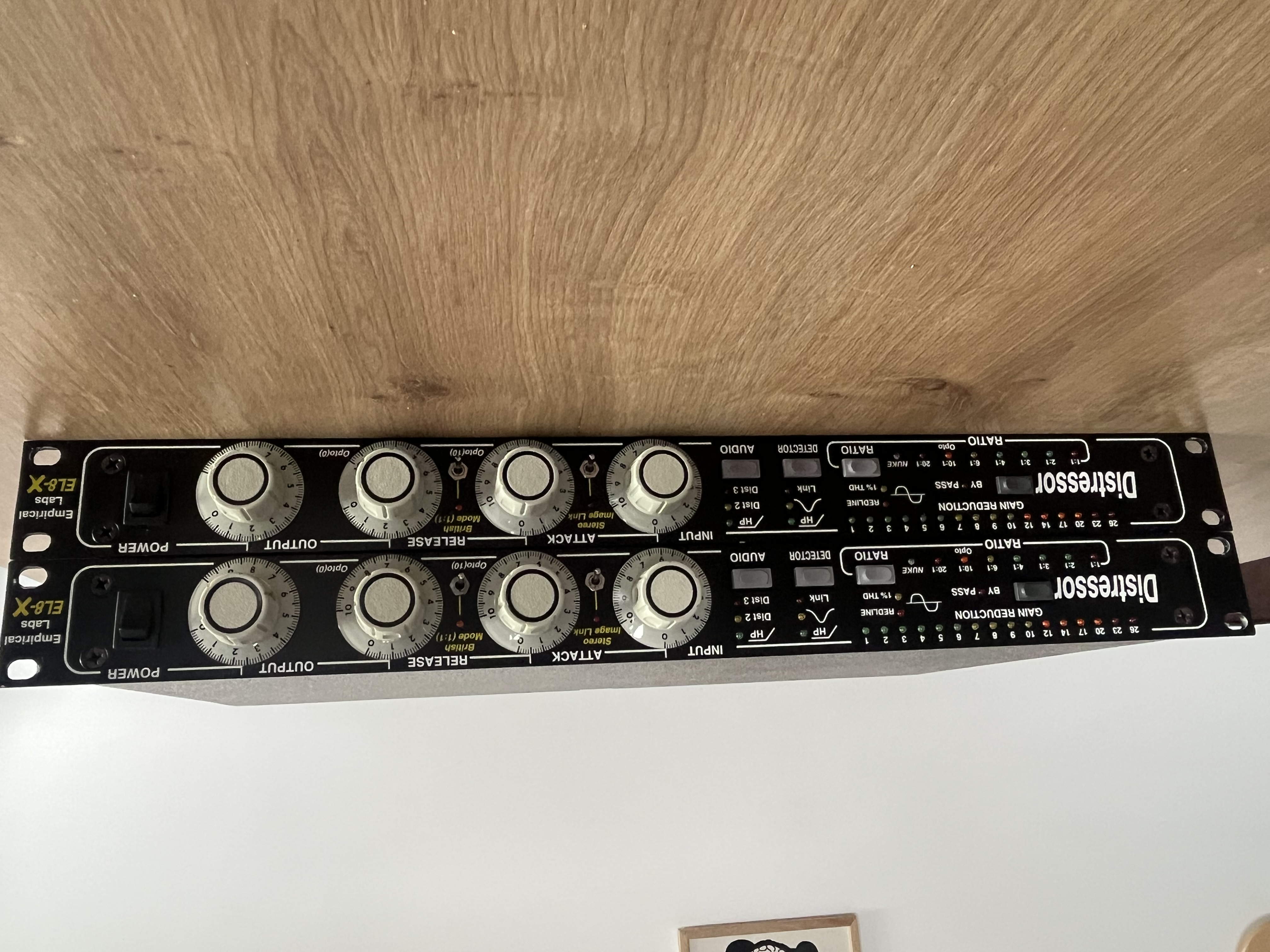 vends paire de Distressor EL8X appairés.