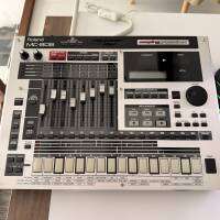 Roland MC-808